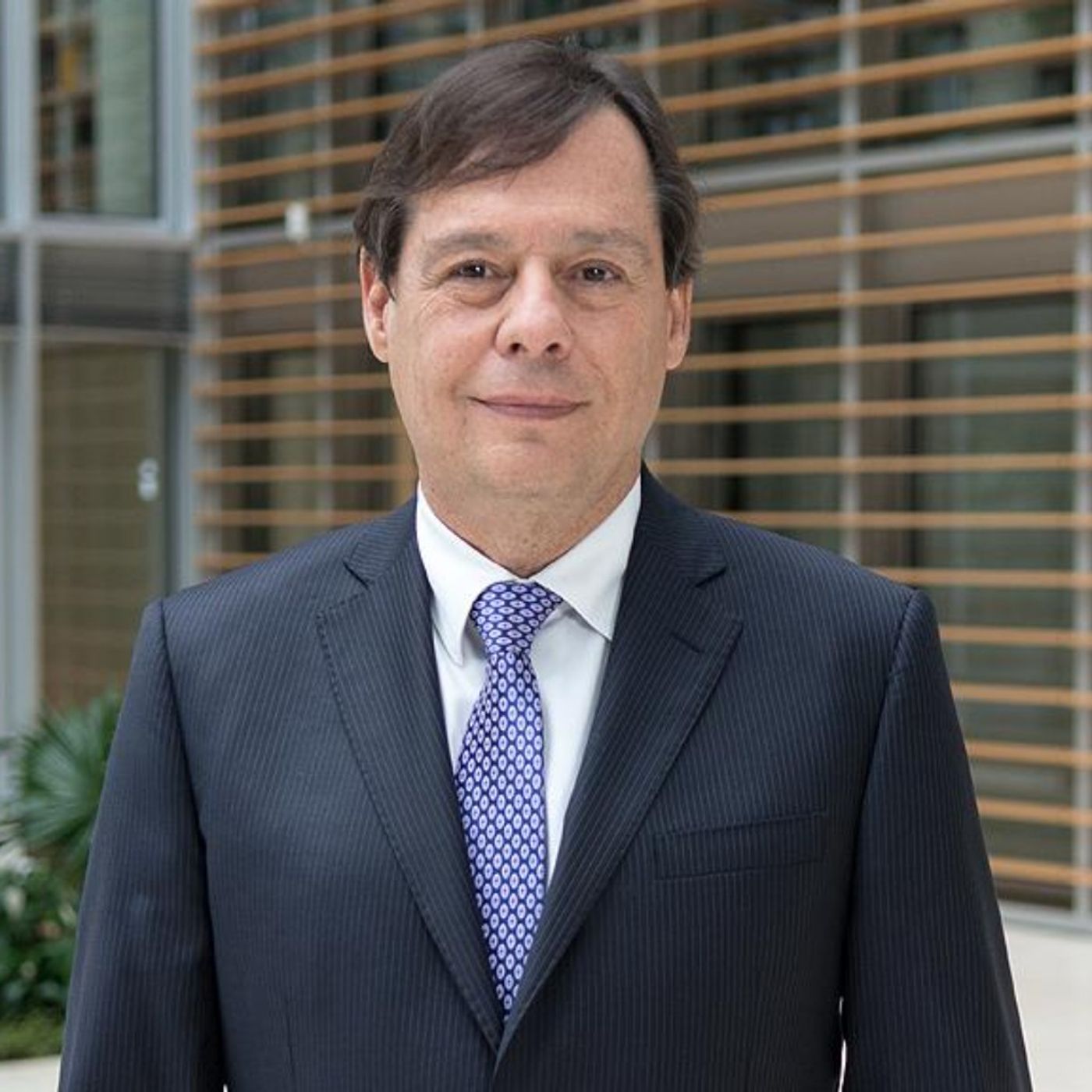 Alvaro Jenkins, Presidente de la Unión de Cámaras / Viernes 28 de abril 2023 episode artwork