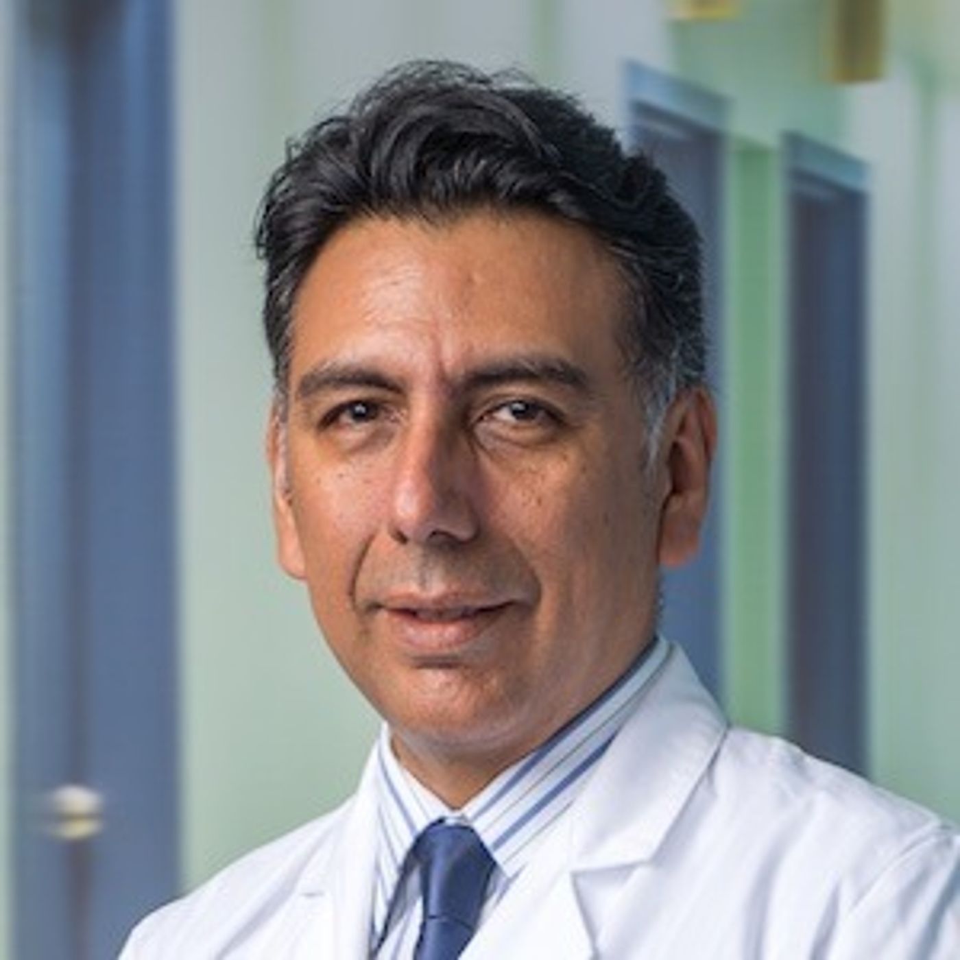 Dr. Adrián Cáceres, Especialista en Neurocirugía del HNN / Miércoles 15 de febrero 2023