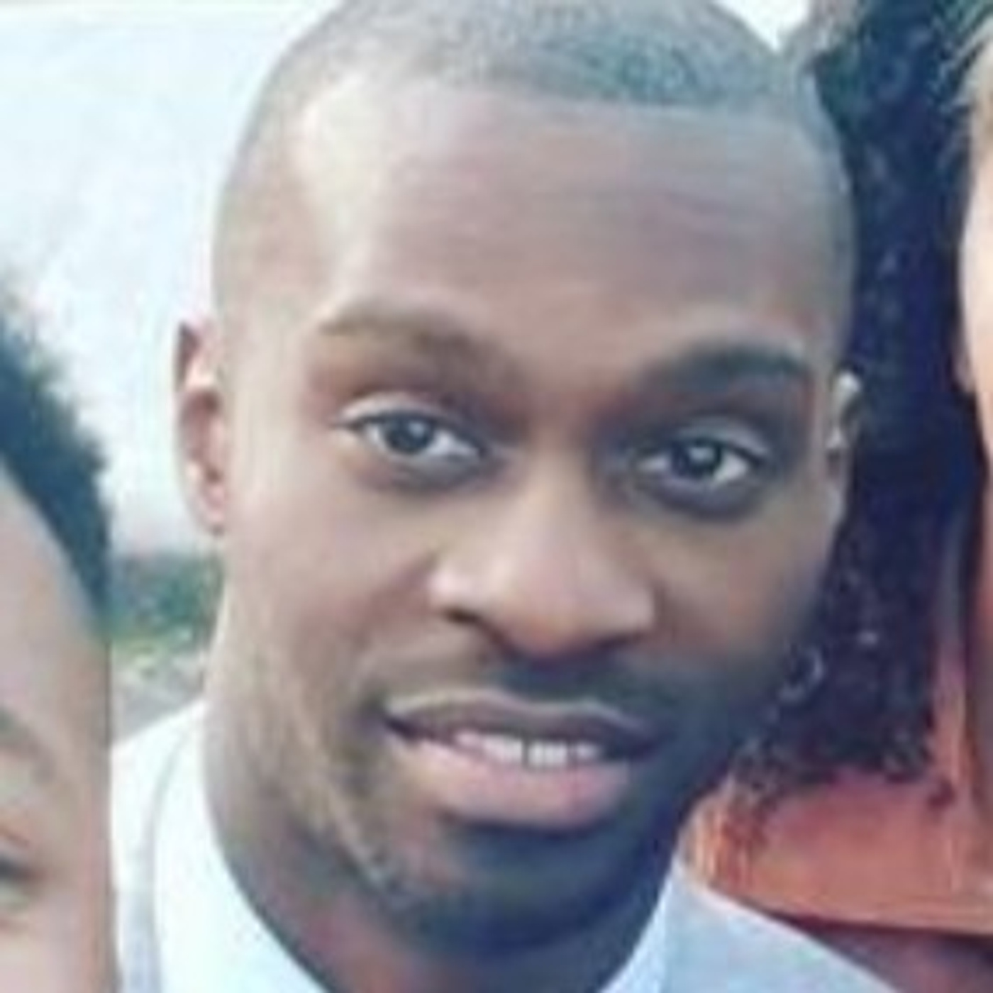 A recruiter who become a frontend developer 💻 Chris Moomba 🇬🇧