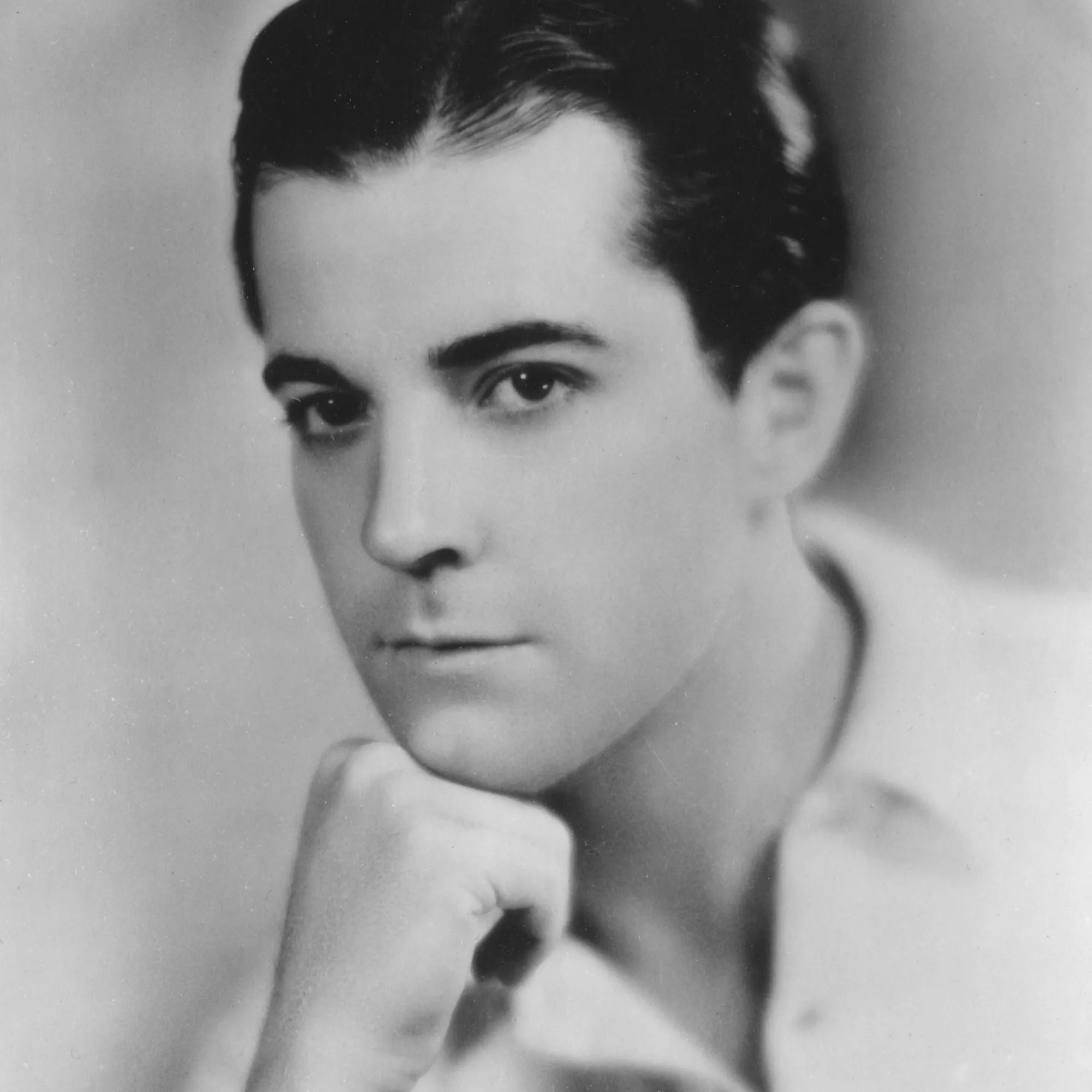 LA ESTRELLA DE CINE QUE FUE VÍCTIMA DE UN ESPANTOSO CRIMEN-Ramón Novarro