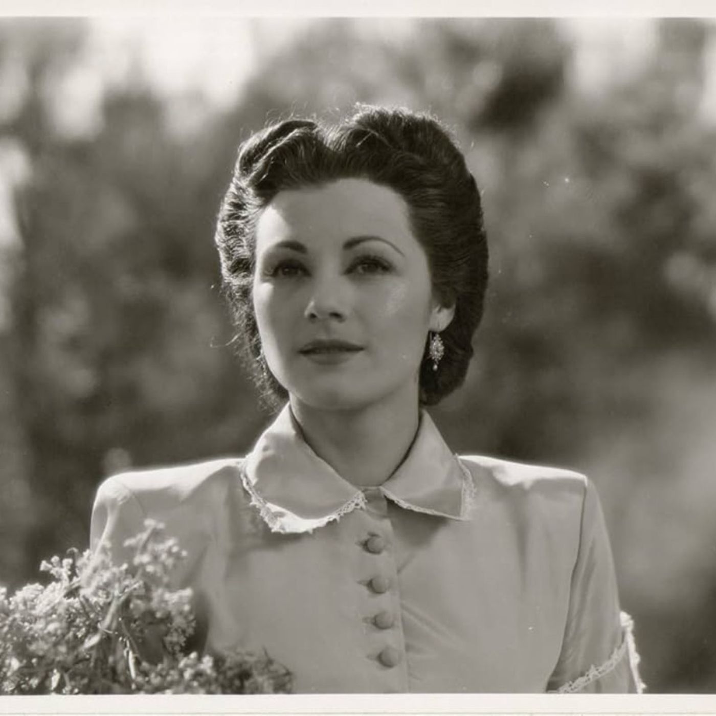 LA DIVA QUE MURlØ EN EL ABANDONO Y EL OLVIDO-Esther Fernández