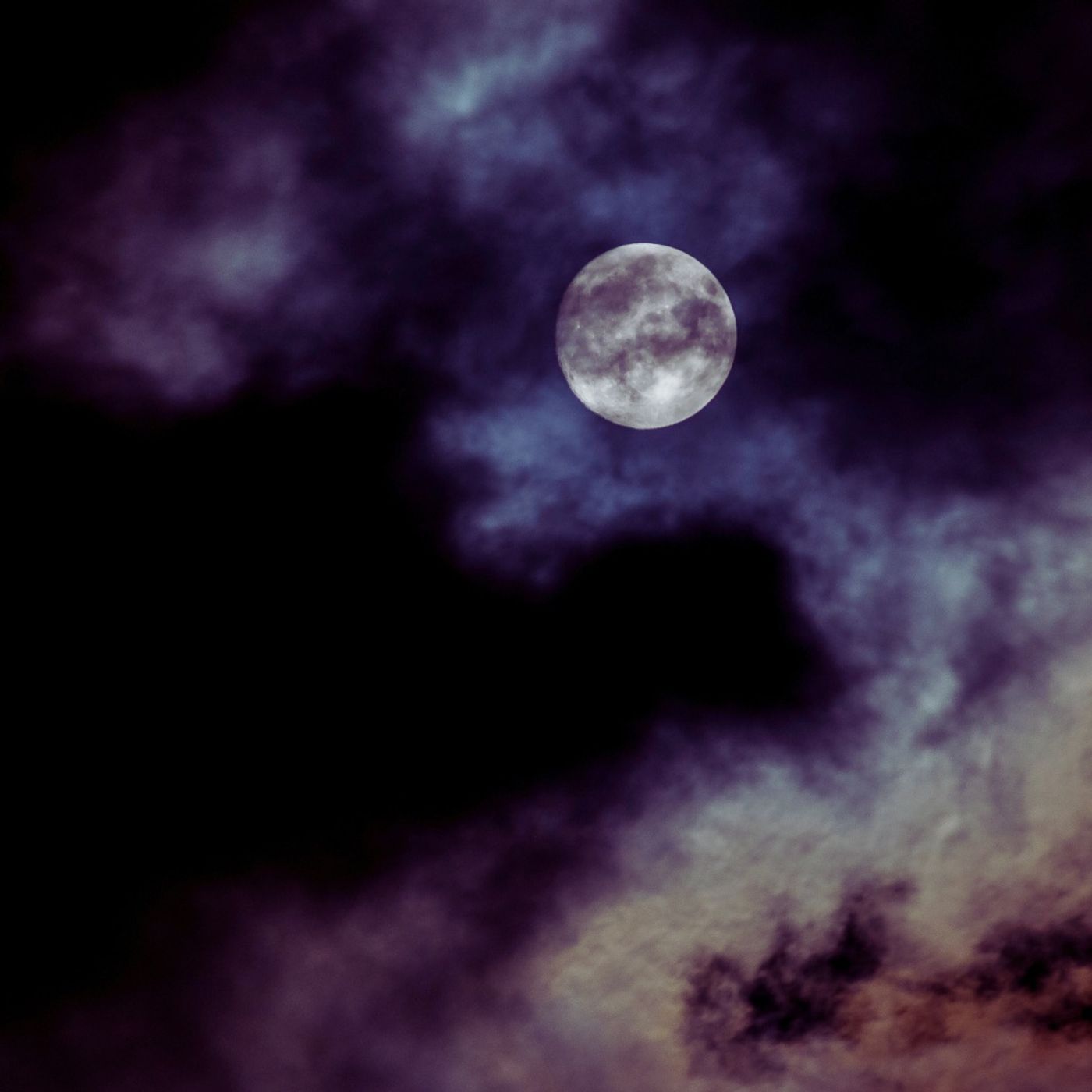 Tell Me A Ghost Story