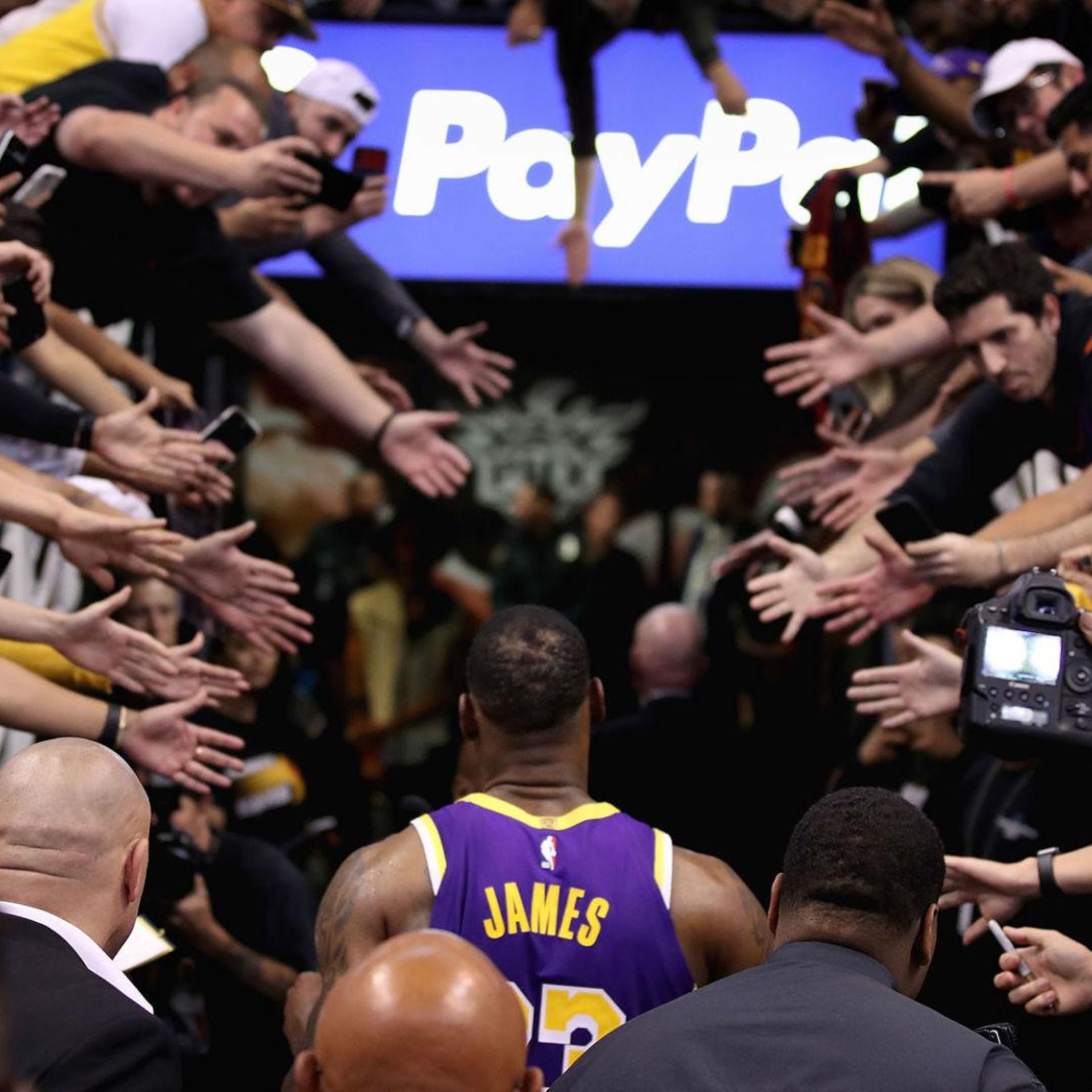 Франчайз-подкаст! О походах на NBA в пост-ковид, атмосфере на матчах в США и разговоры о плей-офф episode artwork