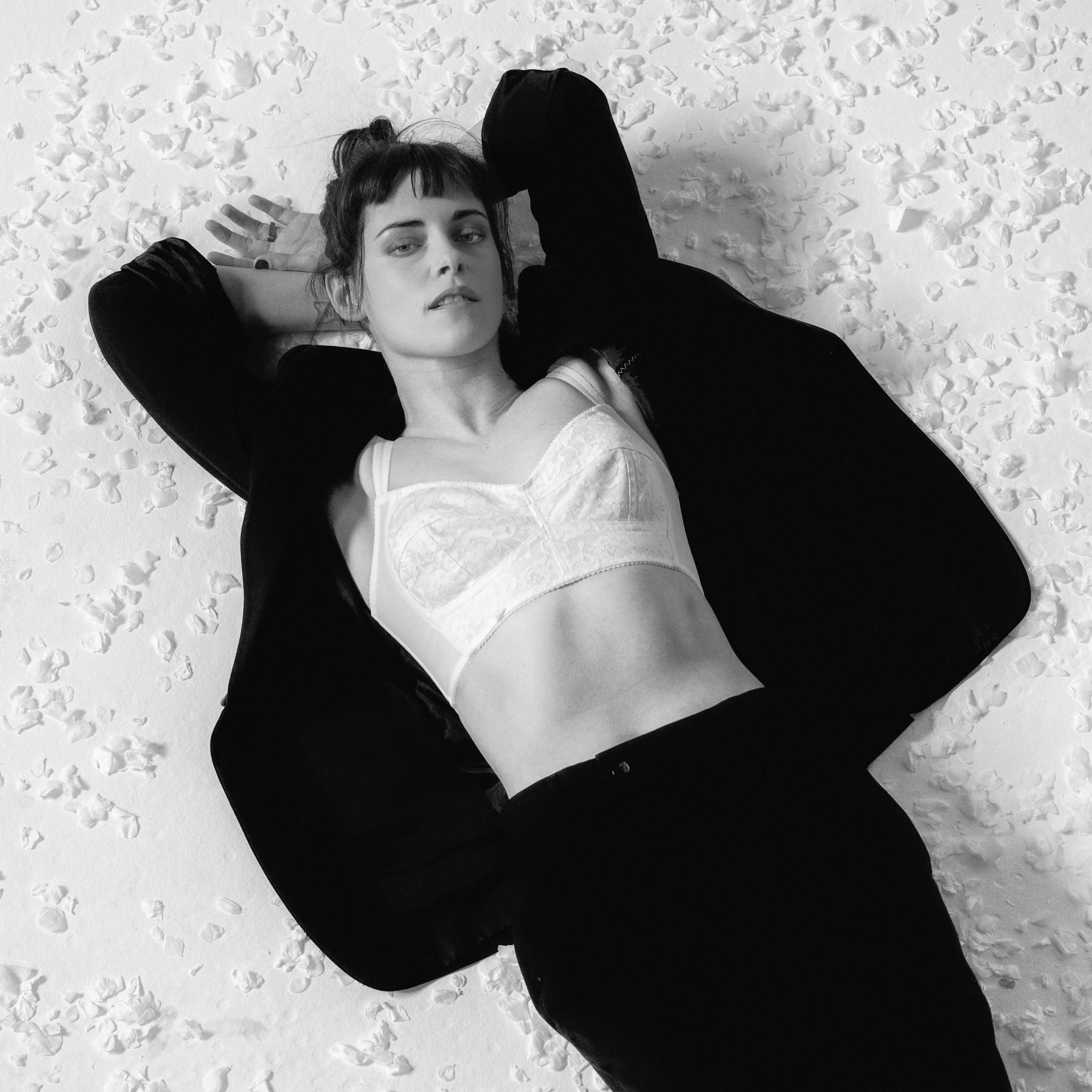 'The Interview': Kristen Stewart Wants to Show Us a Different Kind of Sex podcast