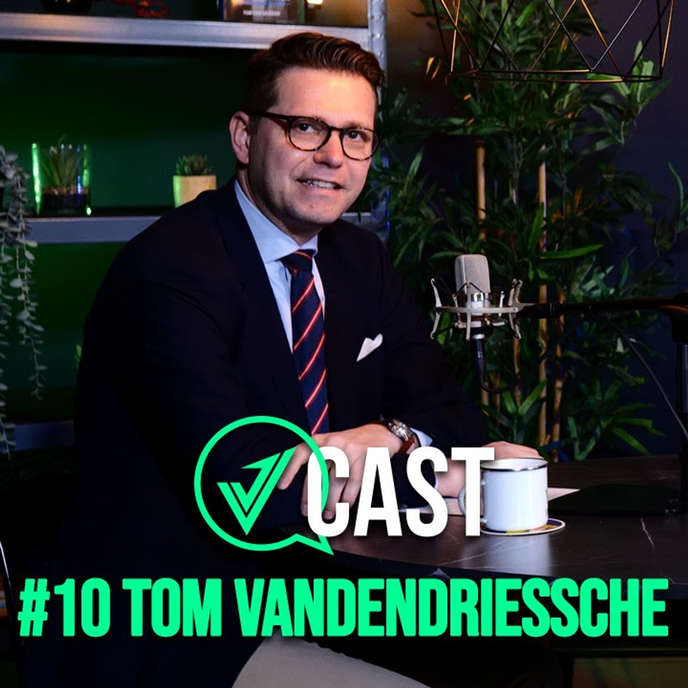 V-CAST
