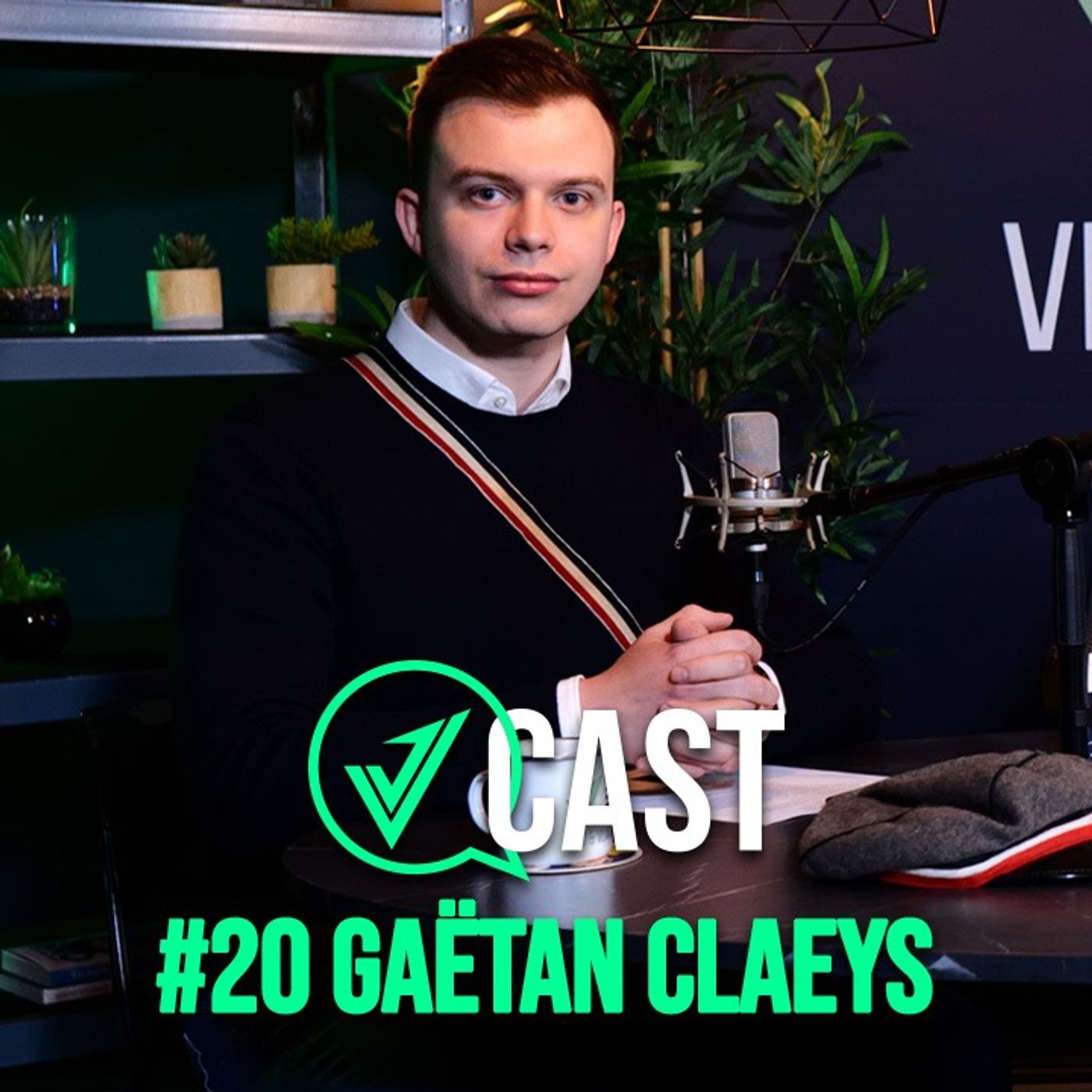 V-CAST