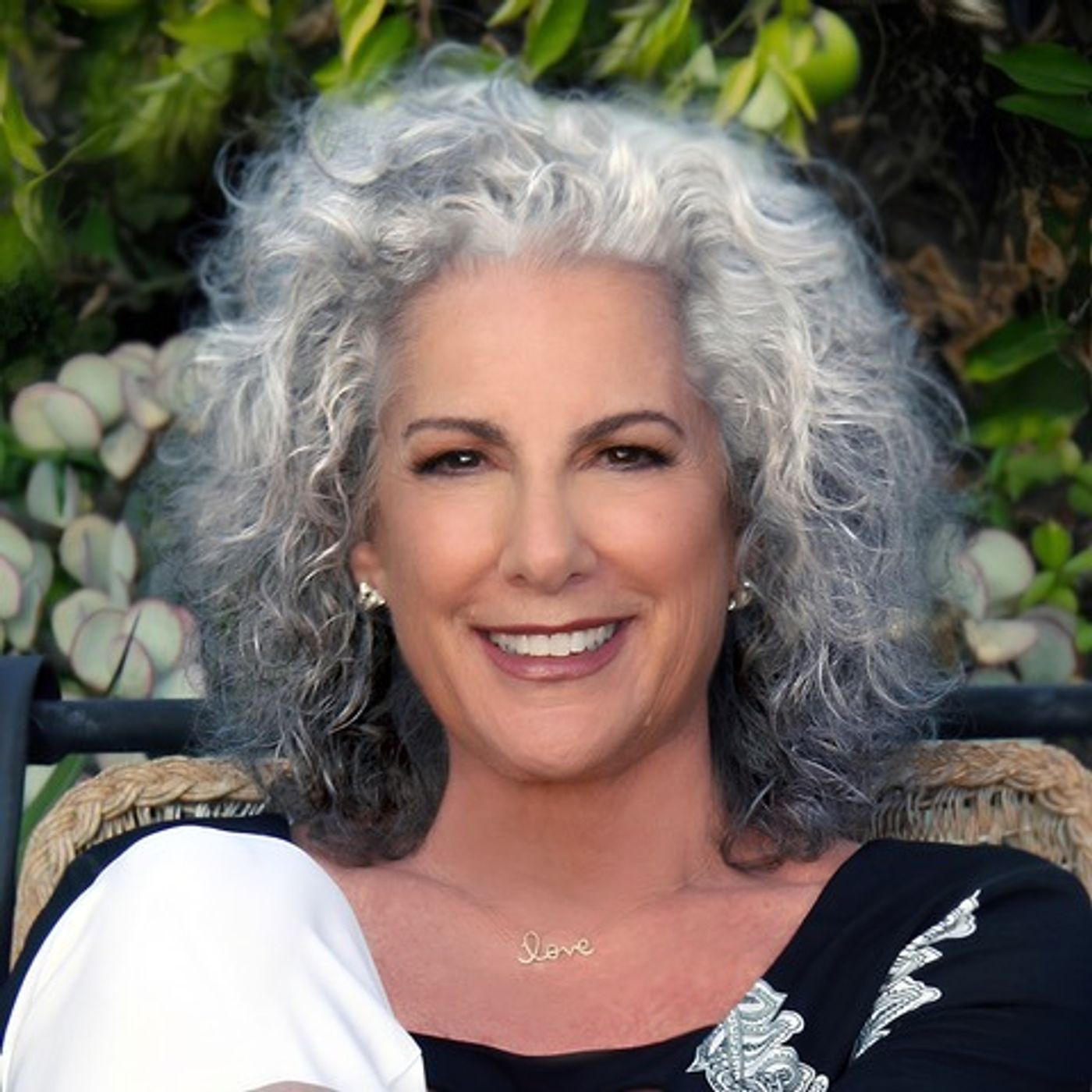 The Soulmate Secret: Love, Relationships & Spiritual Practices with Arielle Ford
