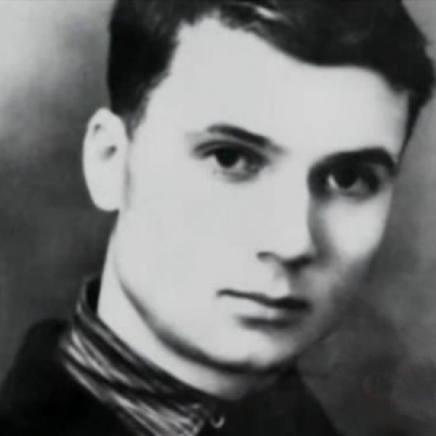 עונה 1 פרק 22 חלק א 🇷🇺: רוסיה- אנדריי צ'יקטילו