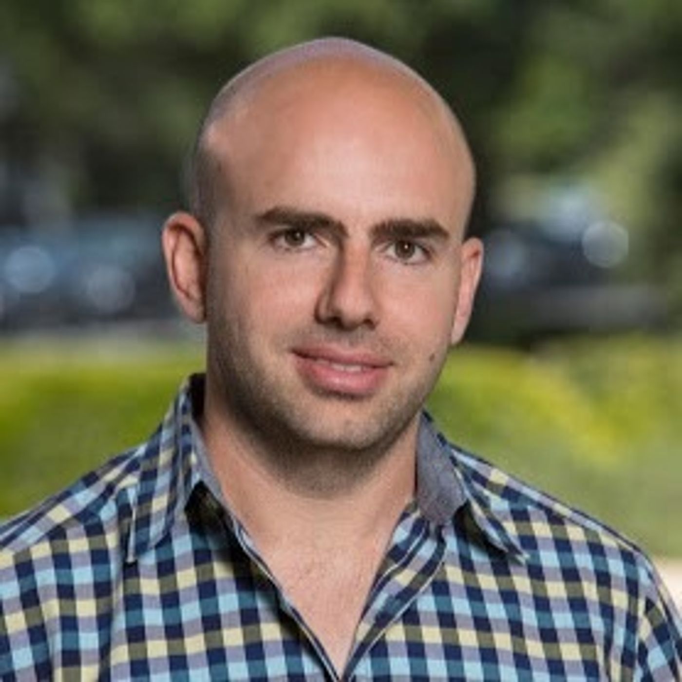 TechBio Founders #5: Empowering digital pathology and medical images based research by generating synthetic images  with Fabian Schvartzman, CEO Sentient Med episode artwork