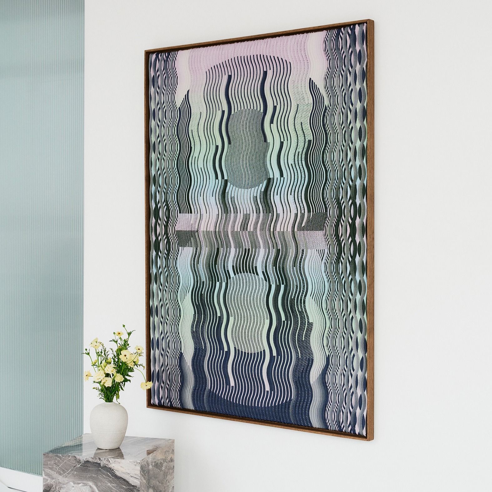Artykuł: Wystawa „Woven Waves” Zuzanny Wójcik redefiniuje tkaninę jako medium sztuki episode artwork