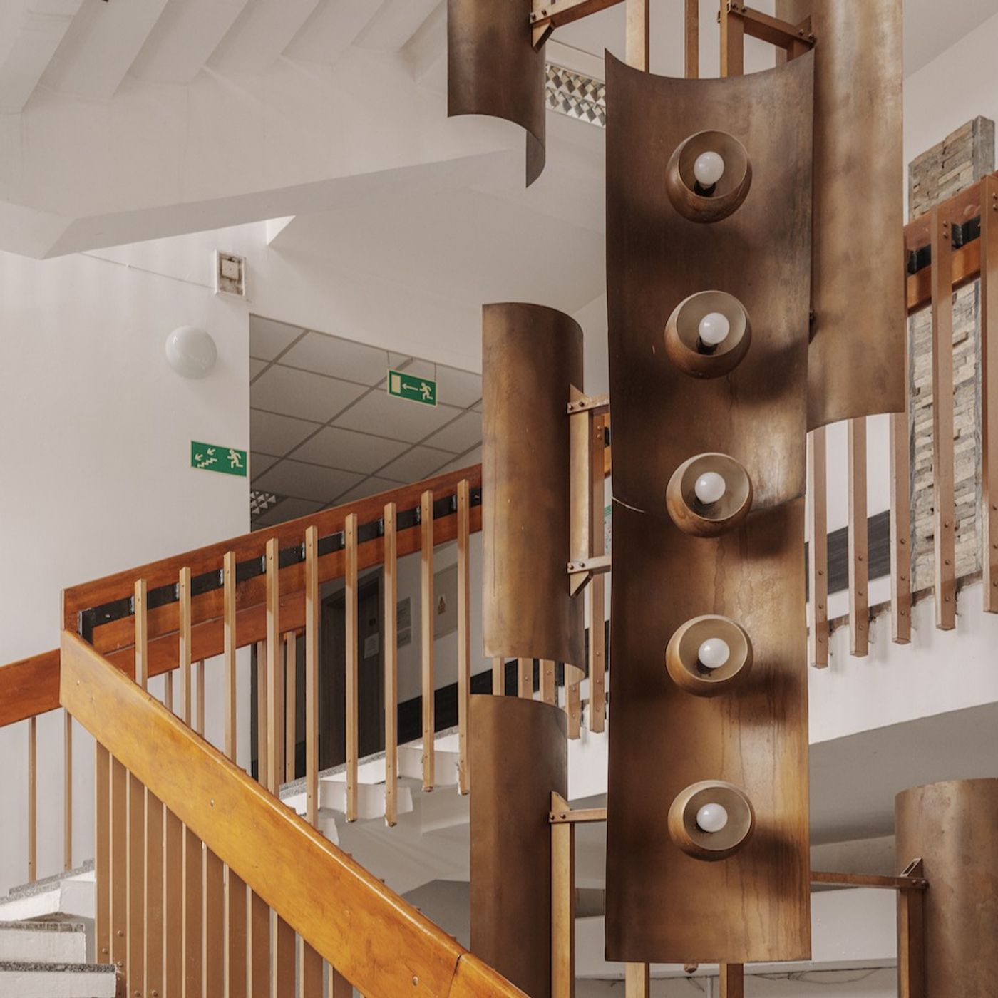 Artykuł: Przemysłowe dziedzictwo Radomia. Przewodnik po modernistycznej architekturze episode artwork