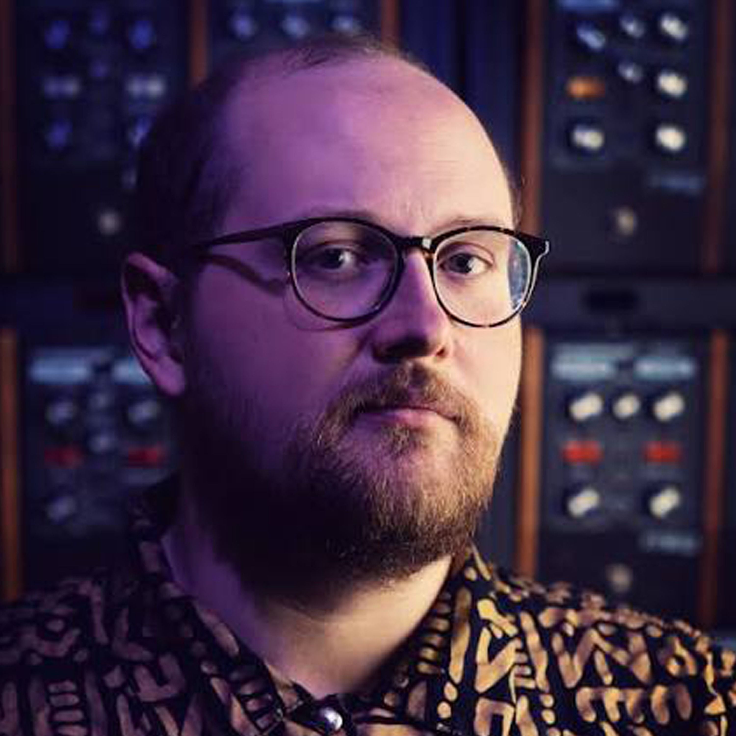 Dan Deacon's Joyous Electro-Acoustic Orchestra Ascends a Mountain, In-Studio episode artwork
