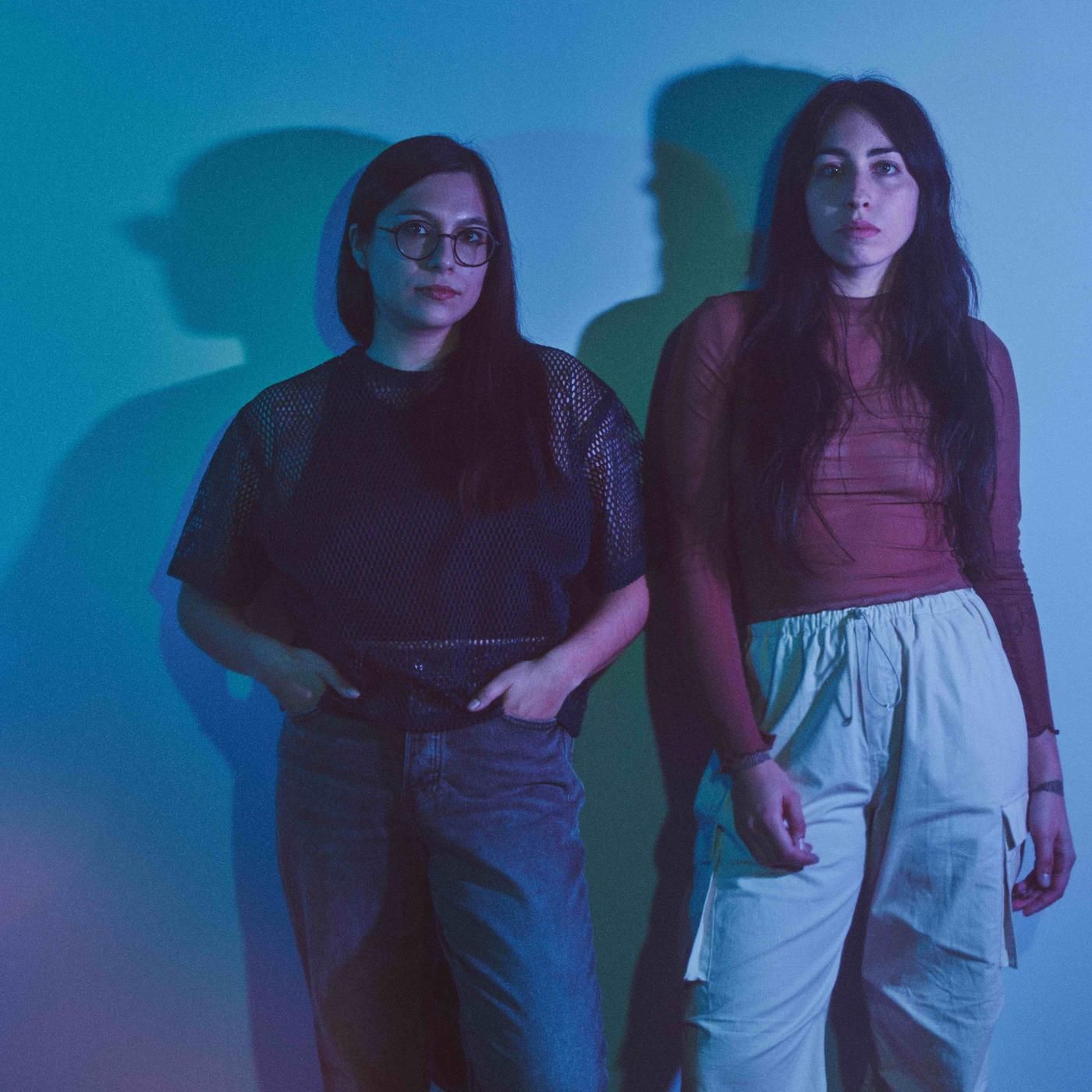Indie Fuzz-Rock Duo Deerlady's Shoegaze With Bite