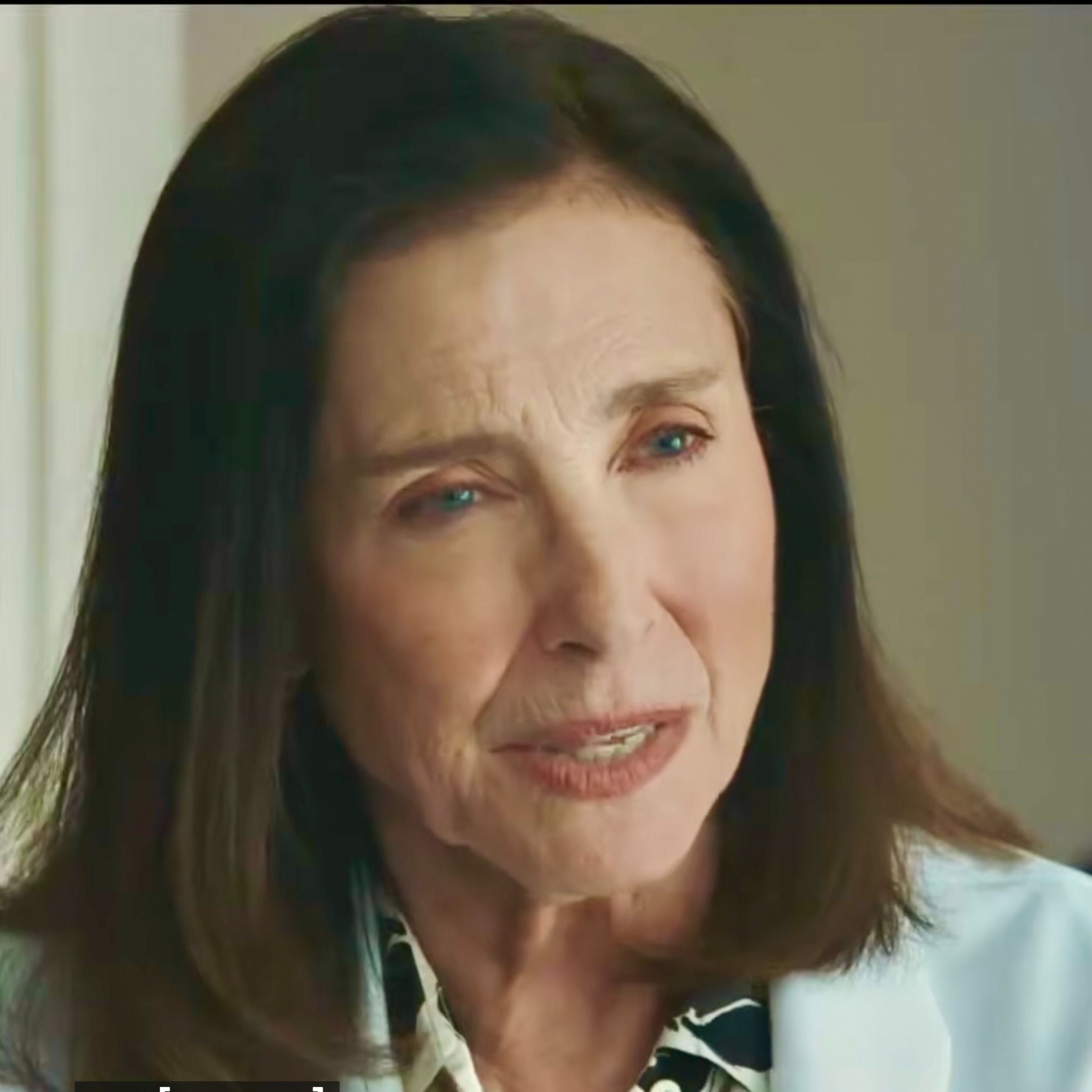 🎬😱 Mimi Rogers stars in the chilling new thriller Night Nurse. The trailer is pure nightmare fuel! 😳 Plus, she tells us how many times she cracked up filming Austin Powers with Mike Myers. 😂🎙️ episode artwork