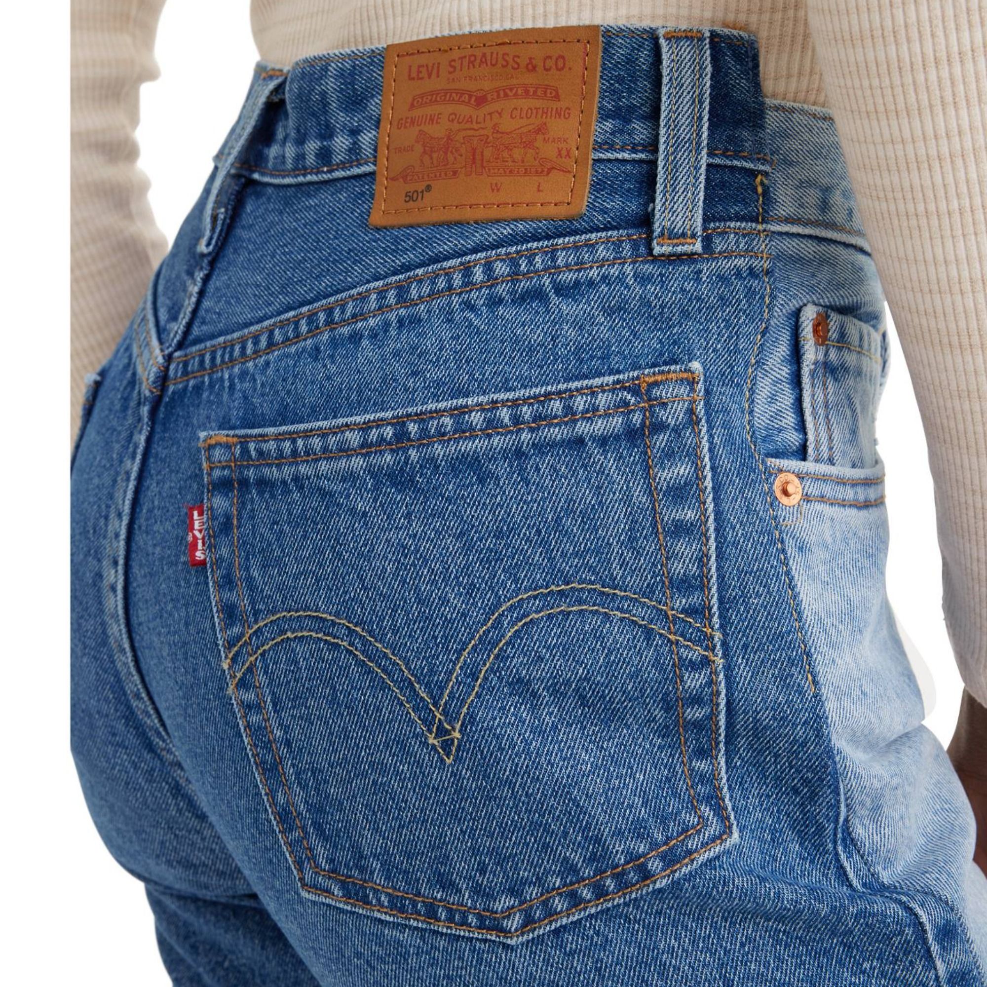 Levi's CEO declares, "THIS is how you wash your jeans!" episode artwork