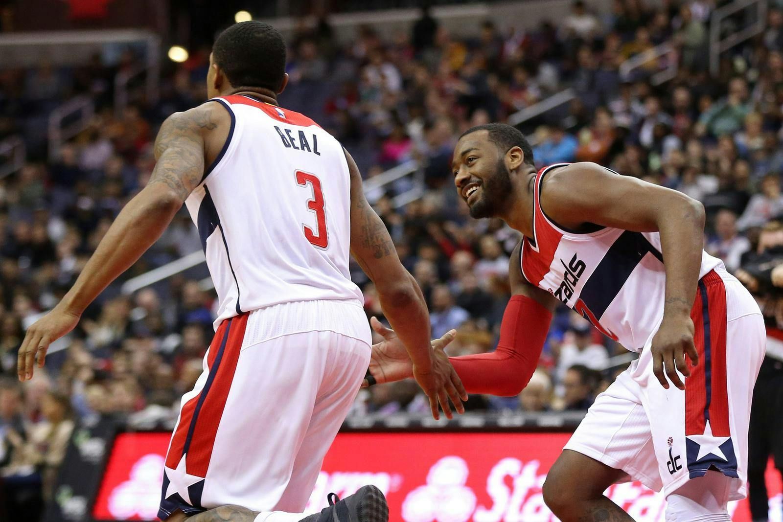 LOCKED ON WIZARDS, Episode 226: Title Contender Relevant?