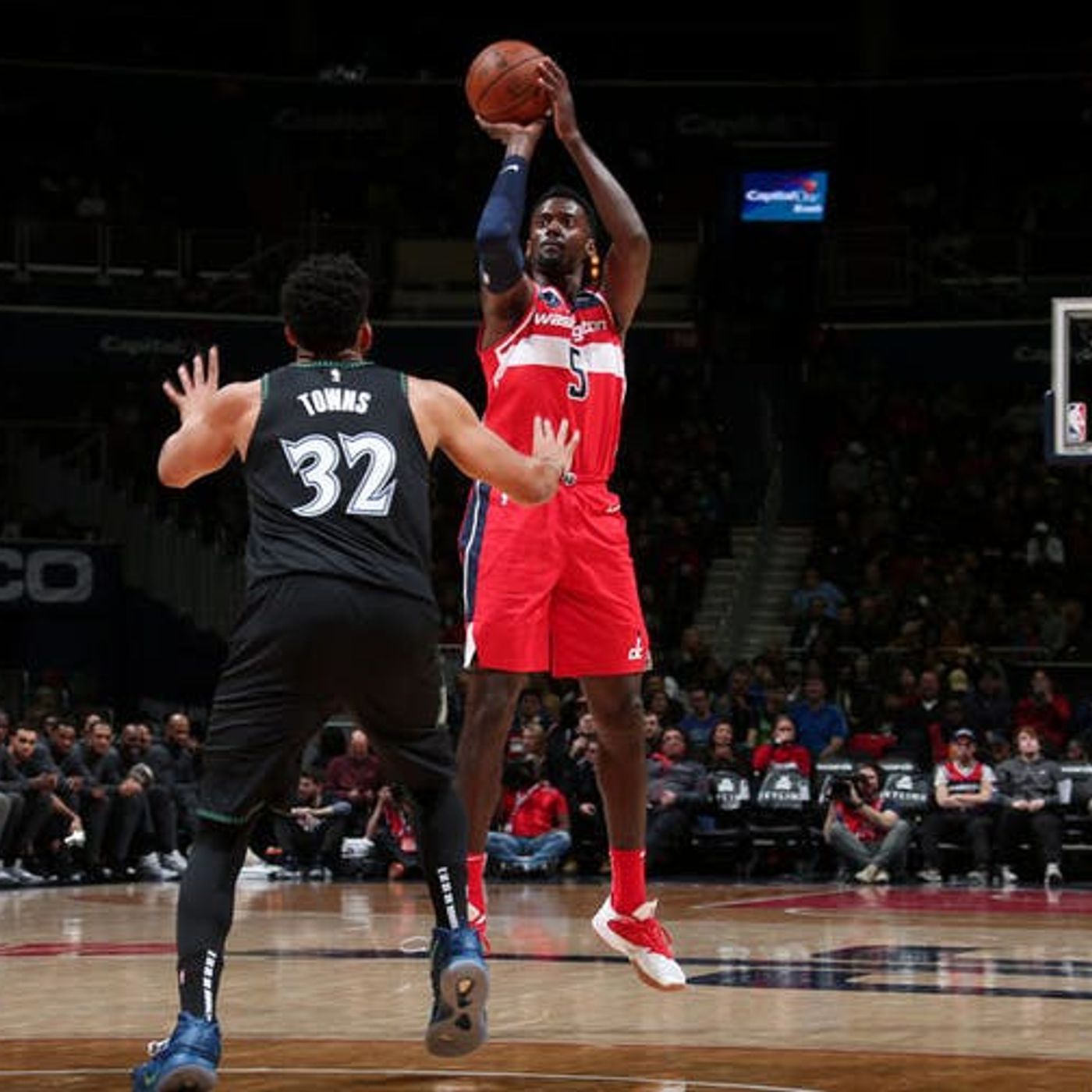 Wizards Keep Their Playoff Hopes Alive with a Much Needed Win | Locked On Wizards | March 4, 2019