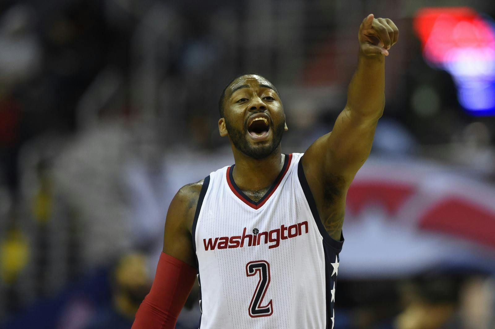 LOCKED ON WIZARDS -- 12/15/16 -- Wizards Sting Hornets