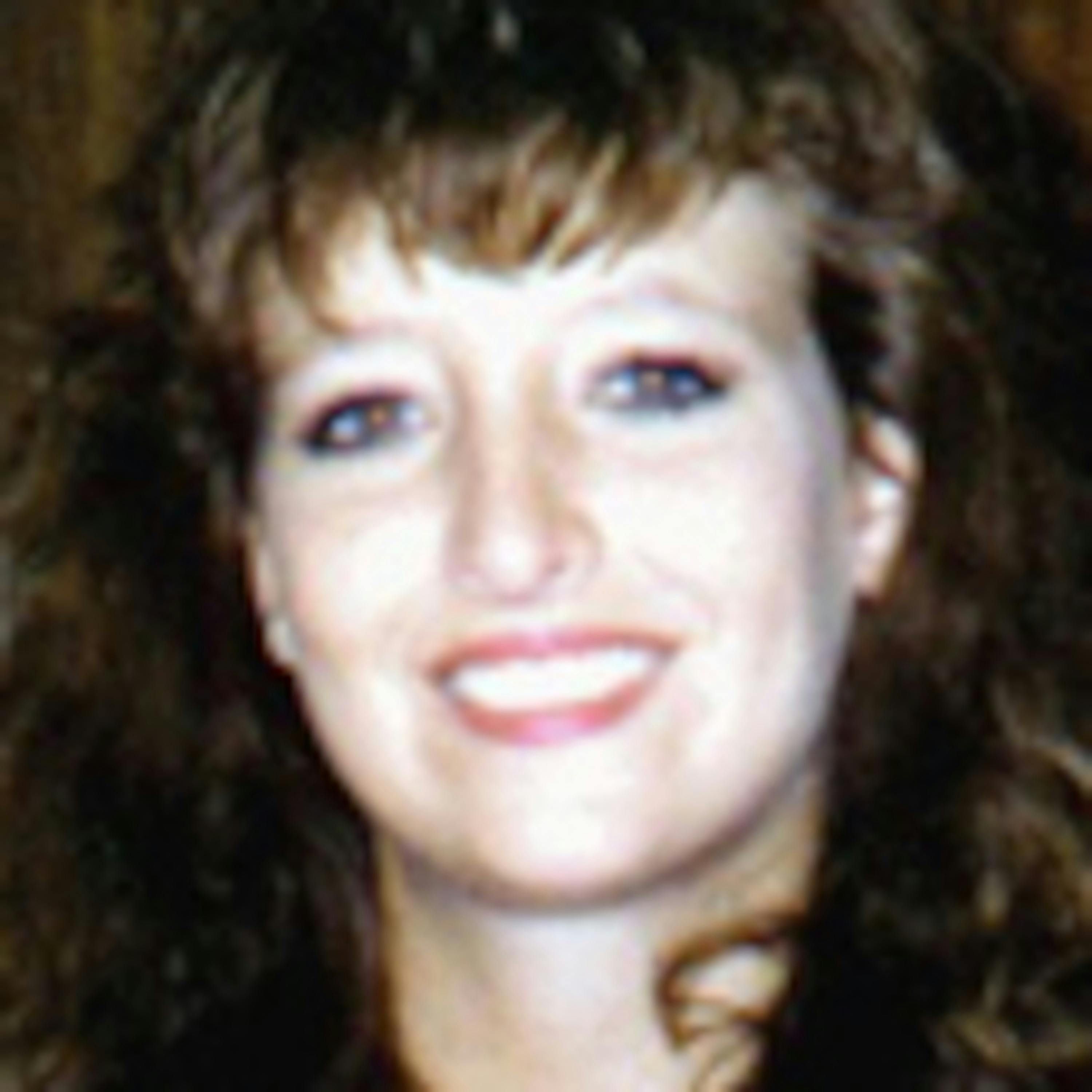 Lisa Shuttleworth: Center Of Attention