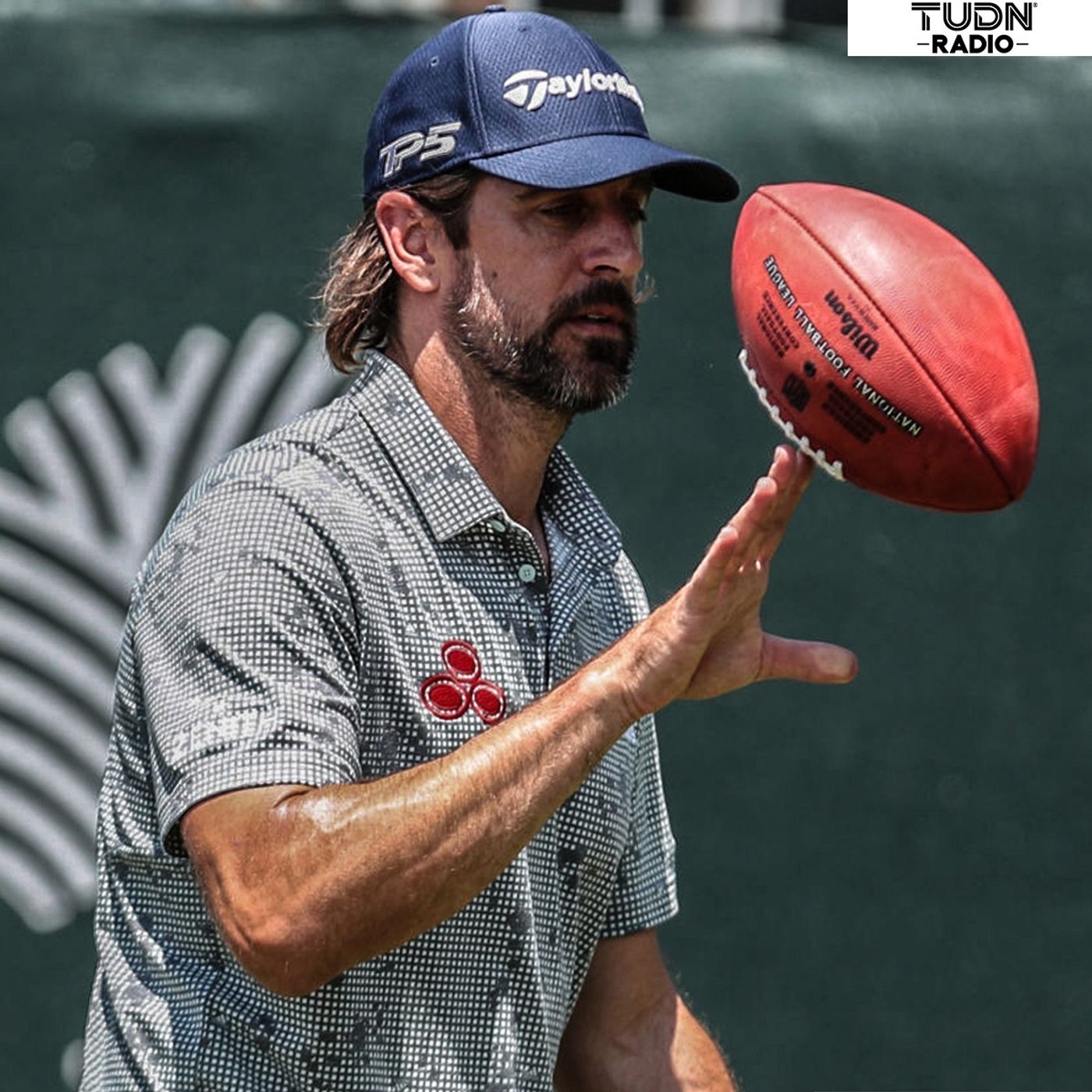 En un par de semanas Rodgers define su futuro, mientras juga golf