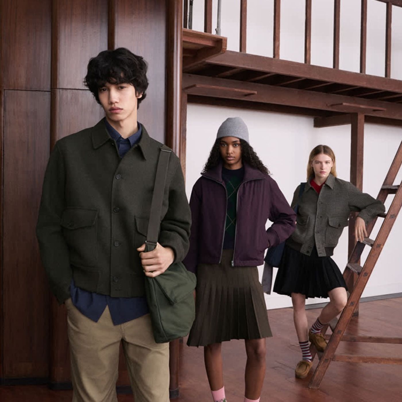 Artykuł: Akademickie trendy w wyczekiwanej jesiennej kolekcji JW Anderson dla Uniqlo episode artwork