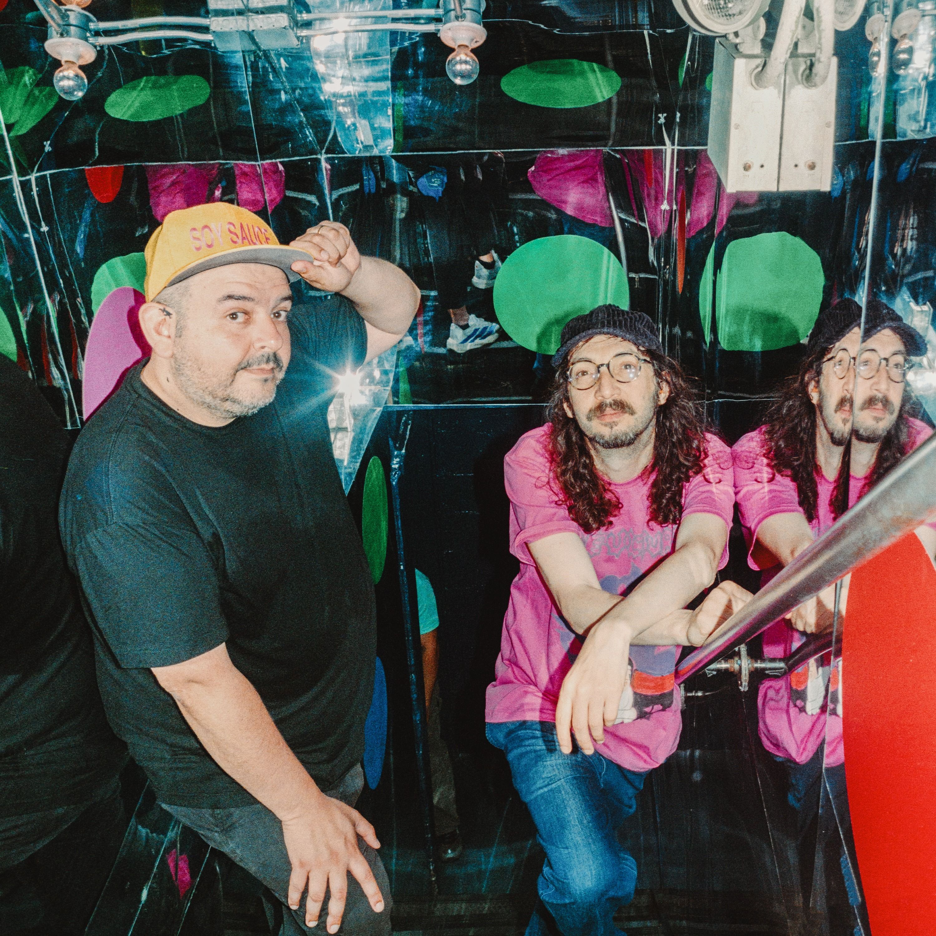 Latin Dance Duo Ruido Tovar Combines Old Traditions with Modern Sounds, In-Studio