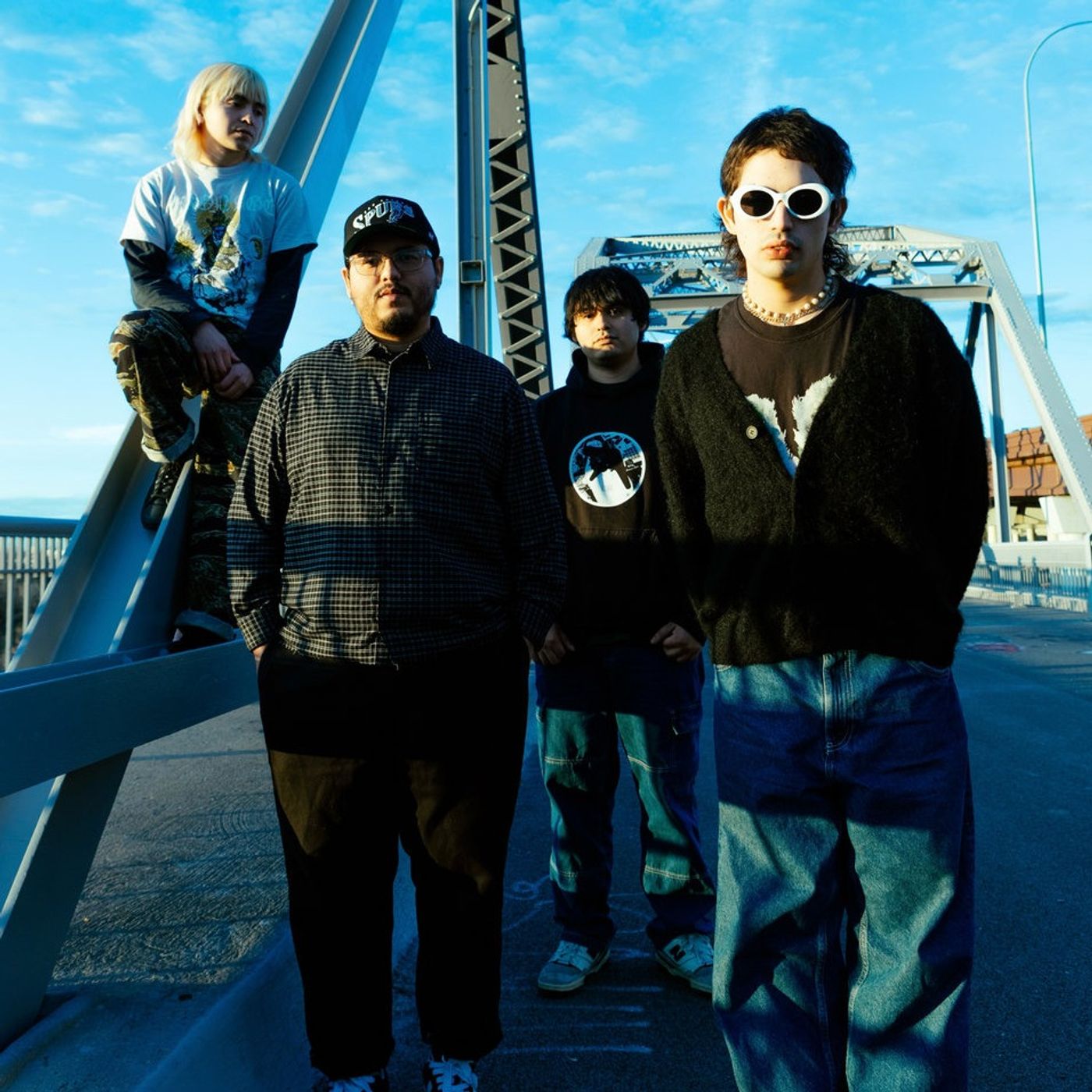 Cesar, Izzy, Izaguirre of Glare