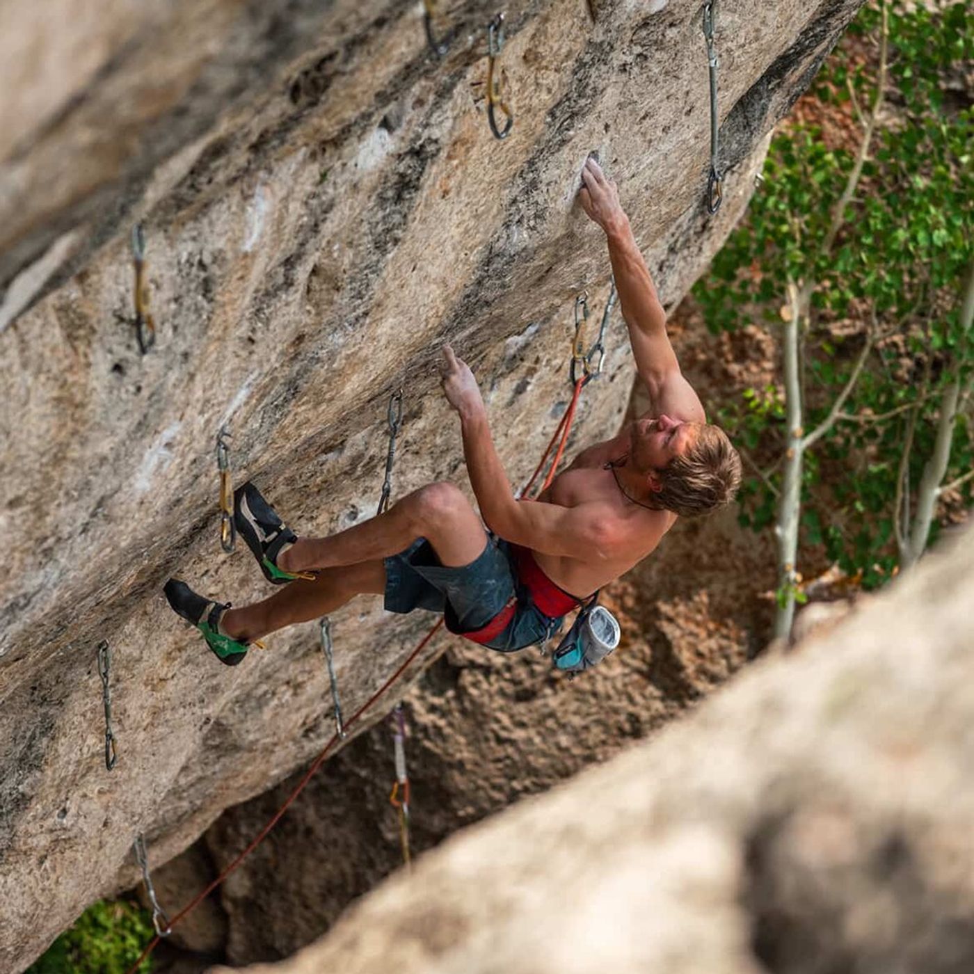 EP 293: Joel Unema — Unlocking V14 Finger Strength, the Key to Long Roof Boulders, and a Better Way to Train Power Endurance