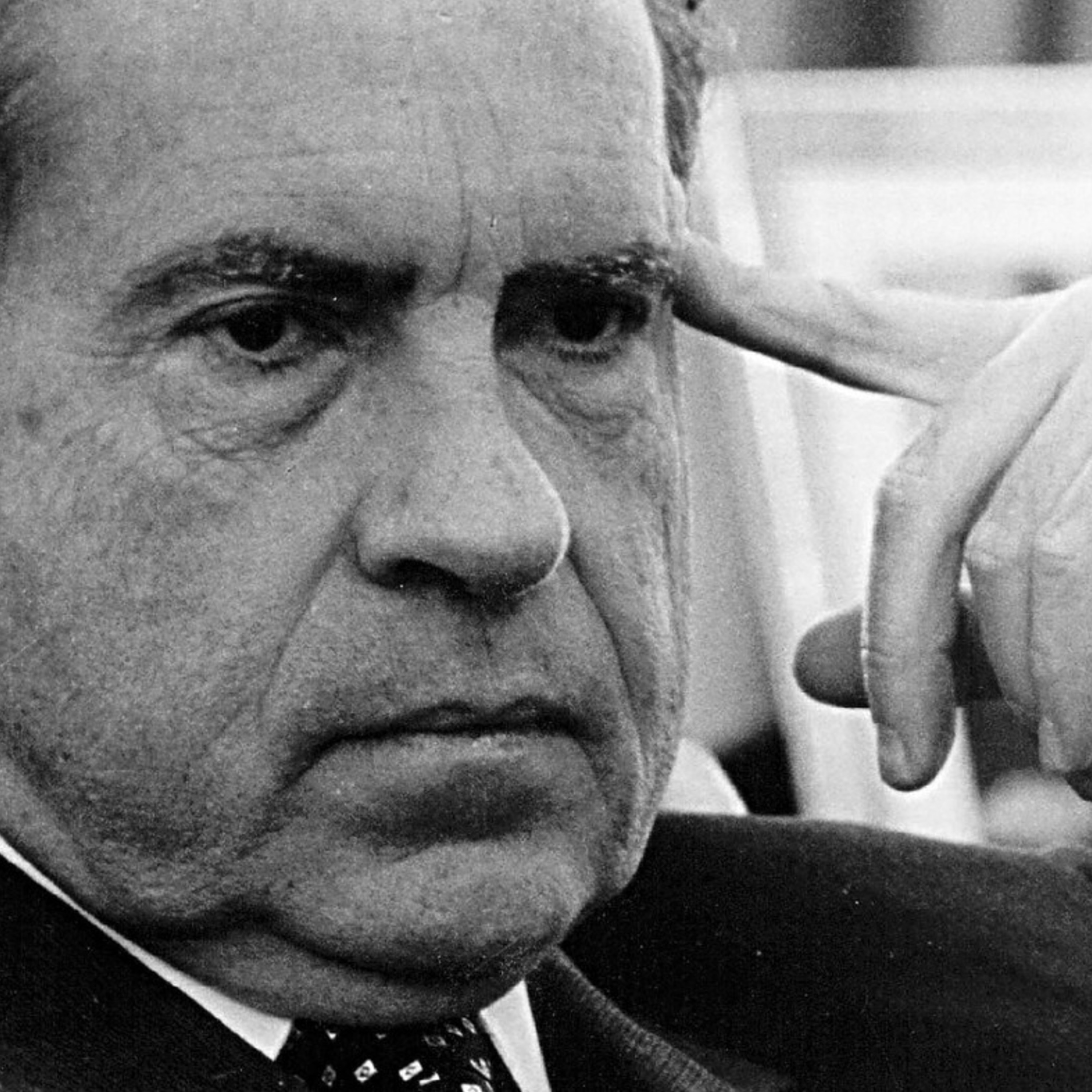 Ep. 11 - Skinny Jerry Garcia and Nixon read poetry