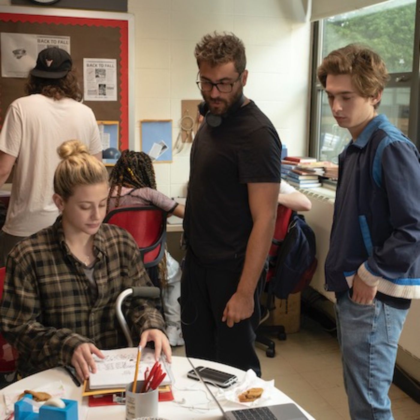 Lili Reinhart and Richard Tanne (Chemical Hearts)