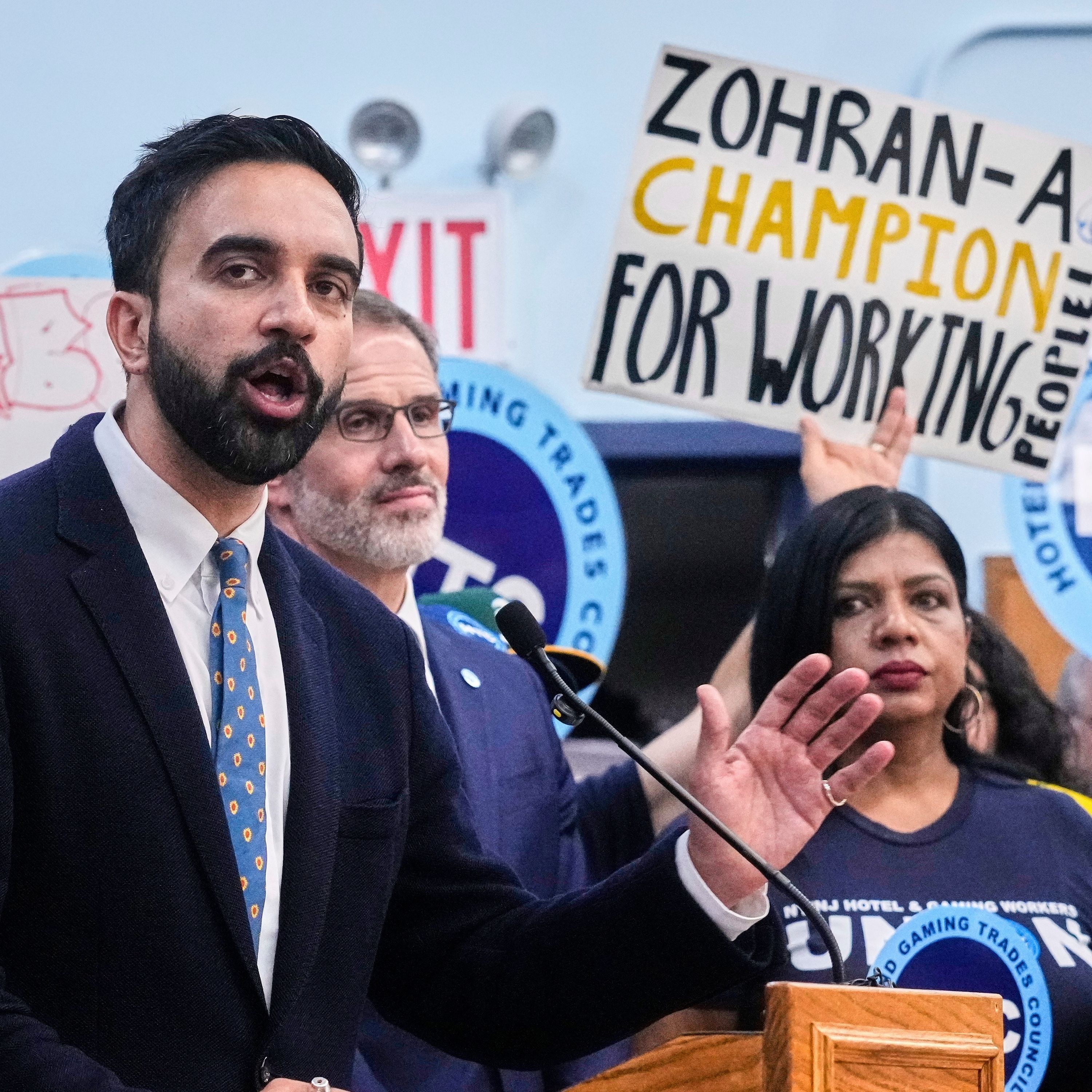 cover of episode Zohran Mamdani's Fight For NYC feat. Brad Lander