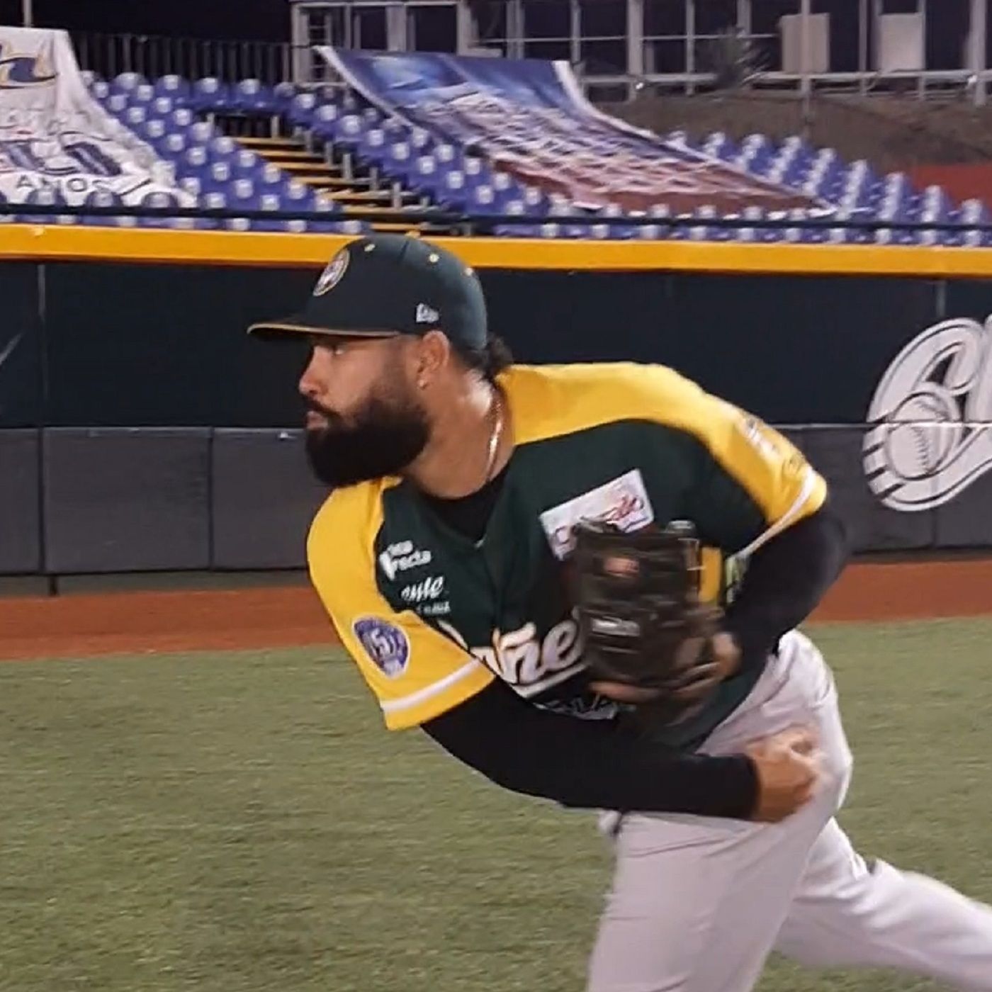 Cubano Yoanys Quiala pitcher del año de la Liga Mexicana del Pacífico: "Sigo con el sueño de llegar a Grandes Ligas" episode artwork
