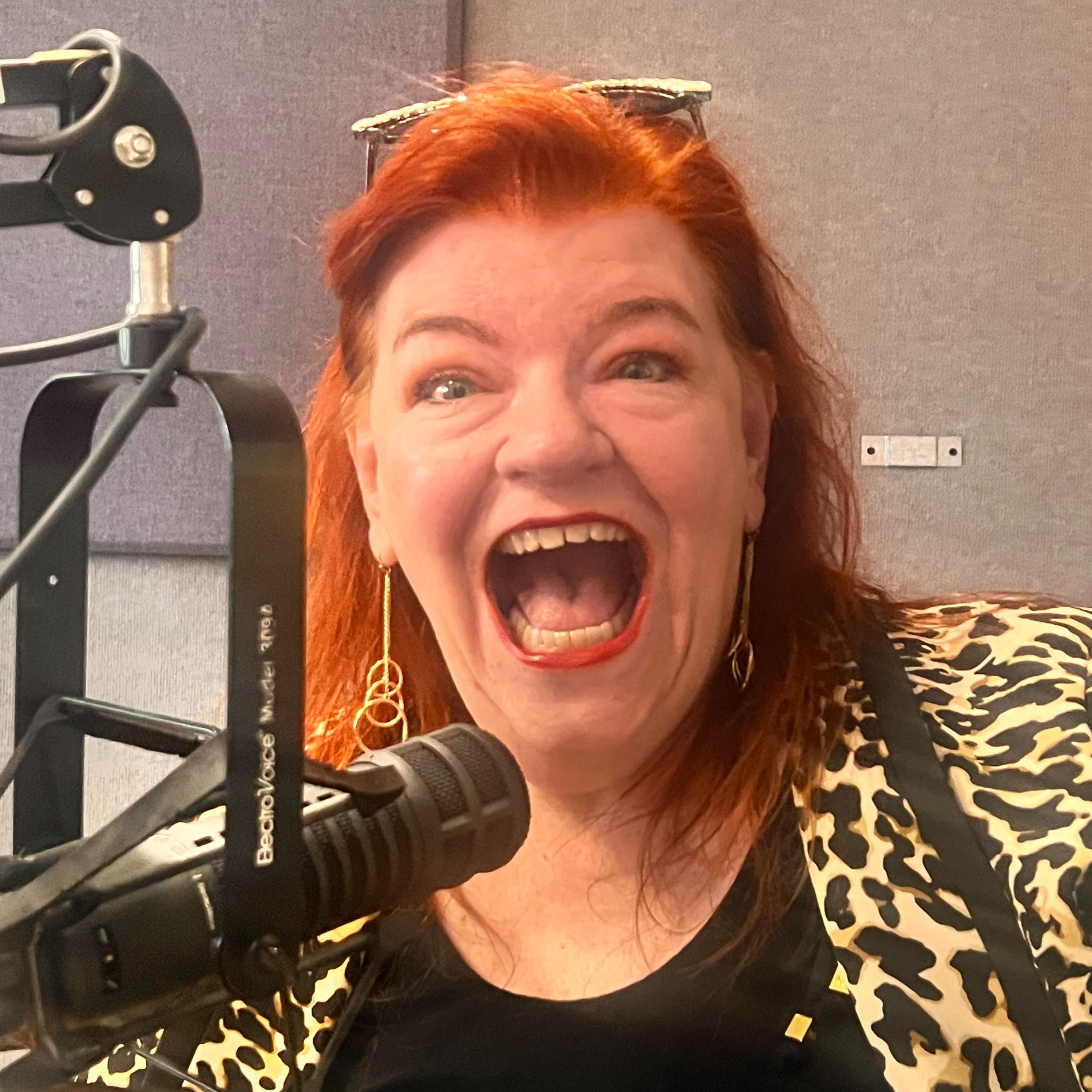 102725 ~ Cynthia's Confidence Gym - Cynthia D'Amour