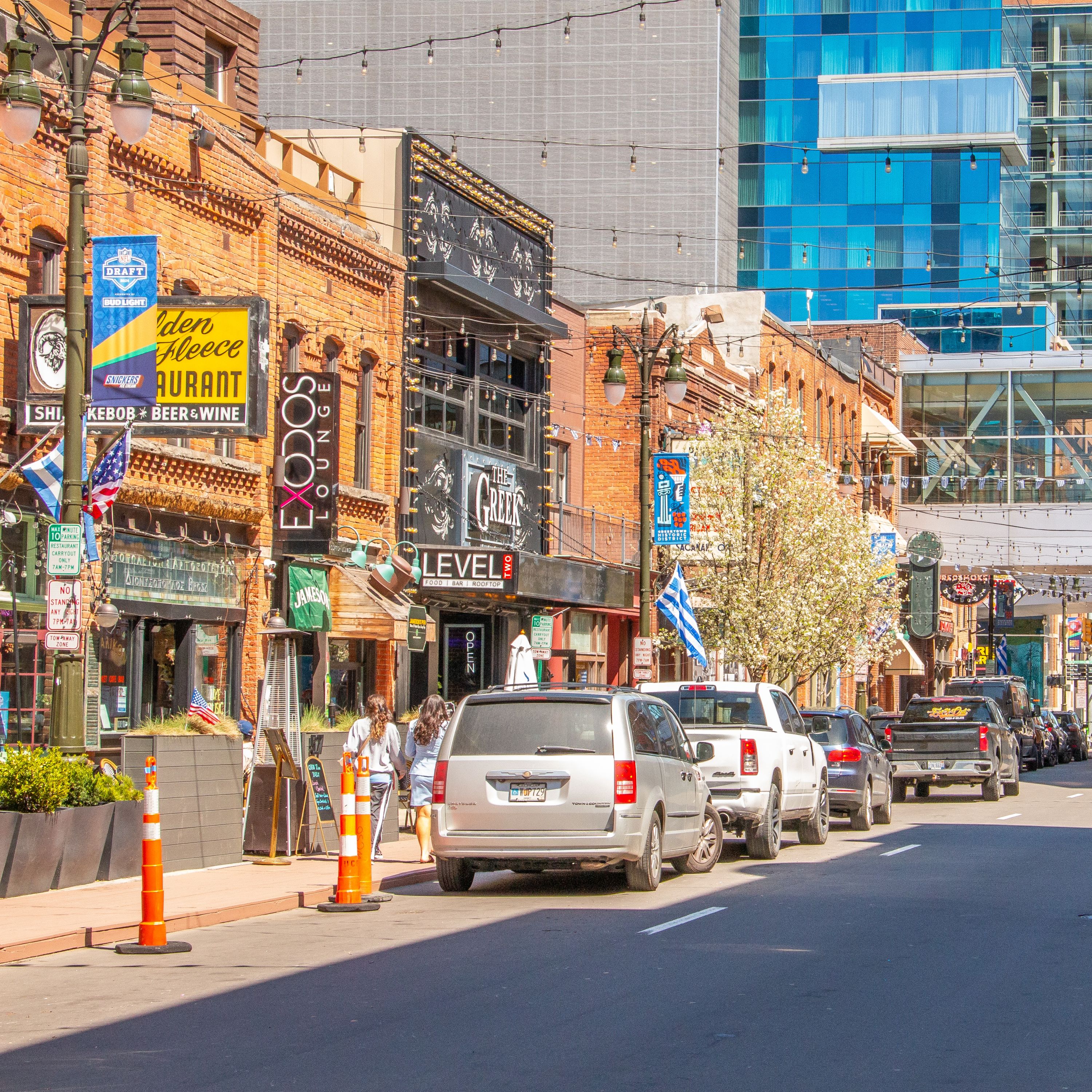 Gratiot-Randolph Plaza Opens in Greektown!