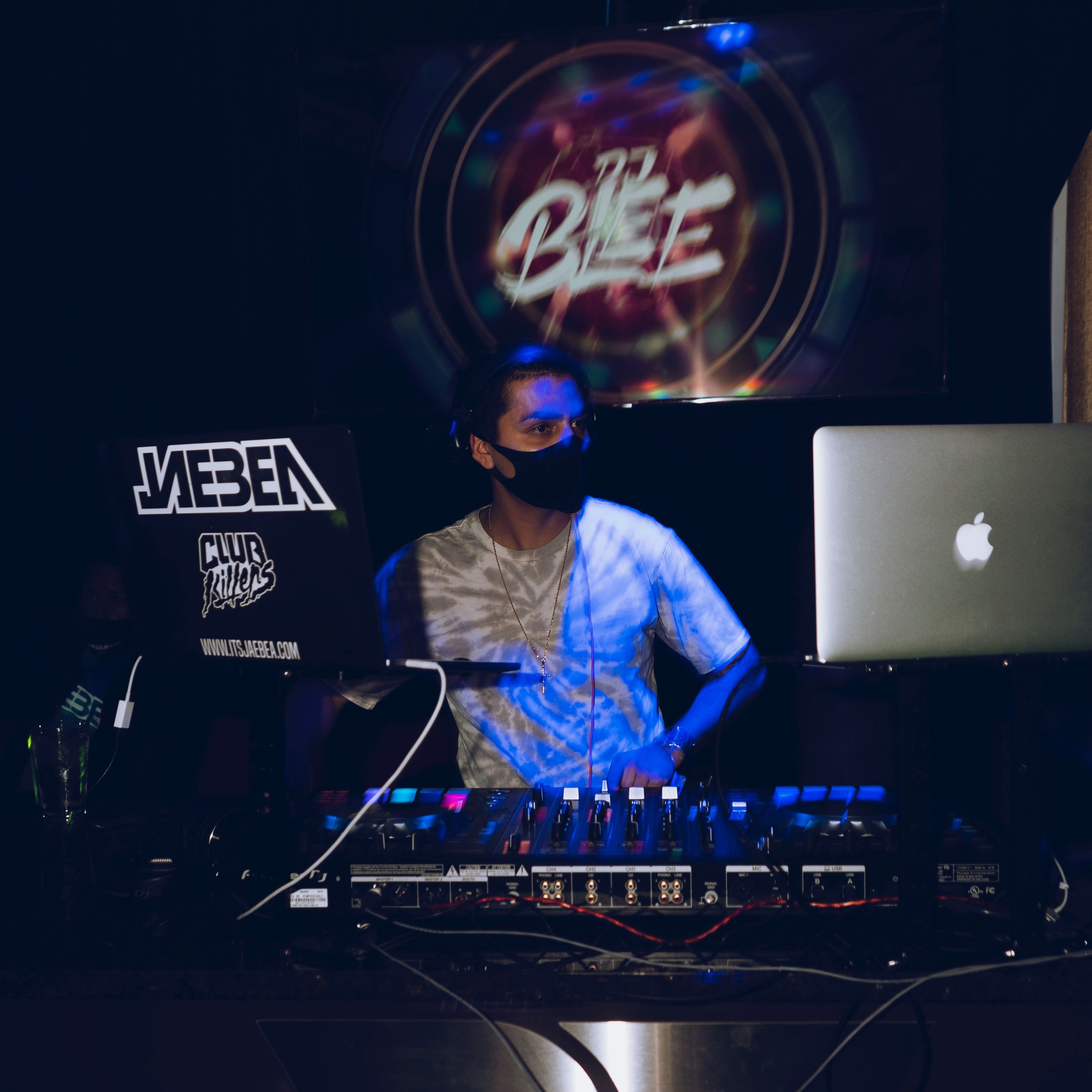 The Platform Mix