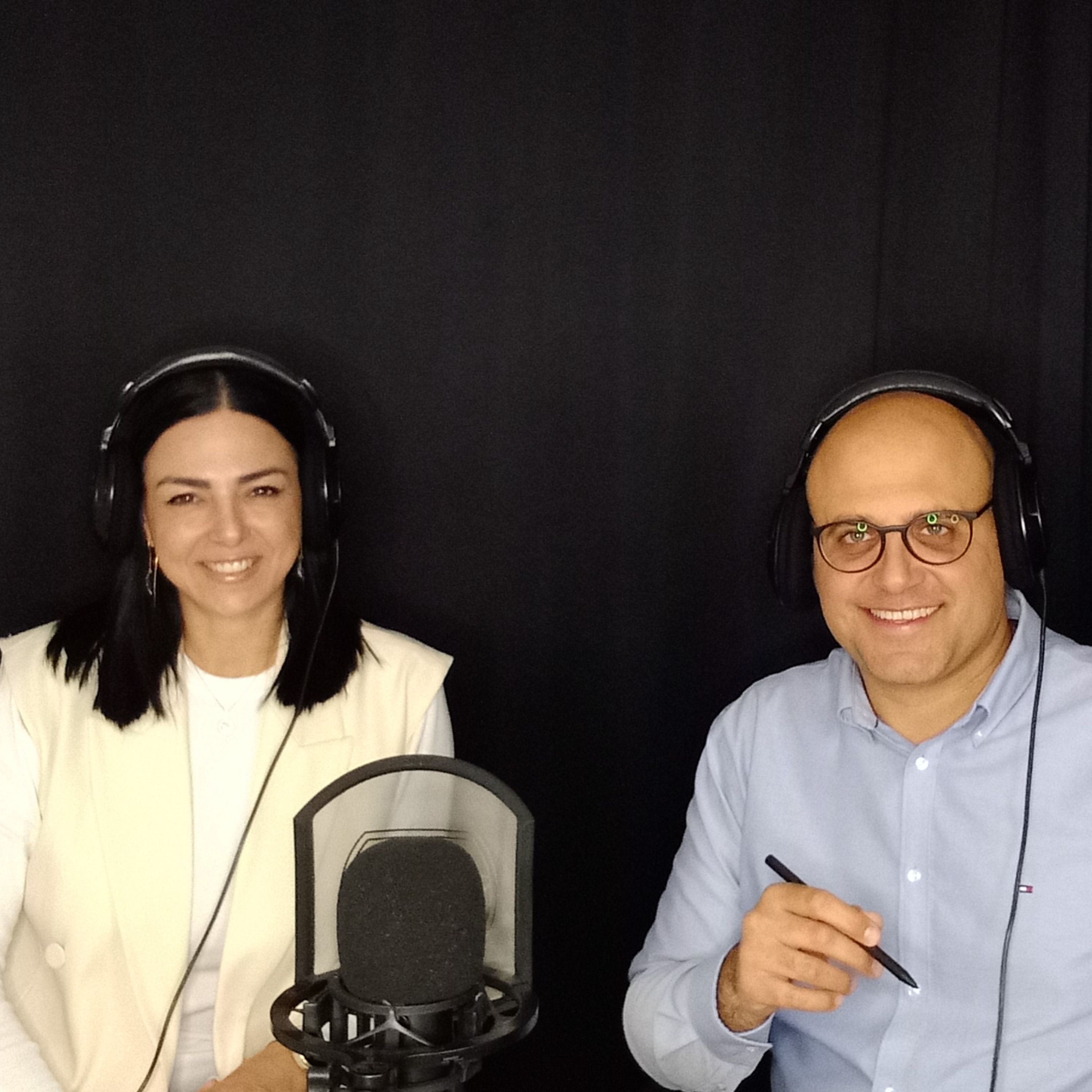 פרק 11: השילוש הקדוש: עסק, כסף, משפחה episode artwork