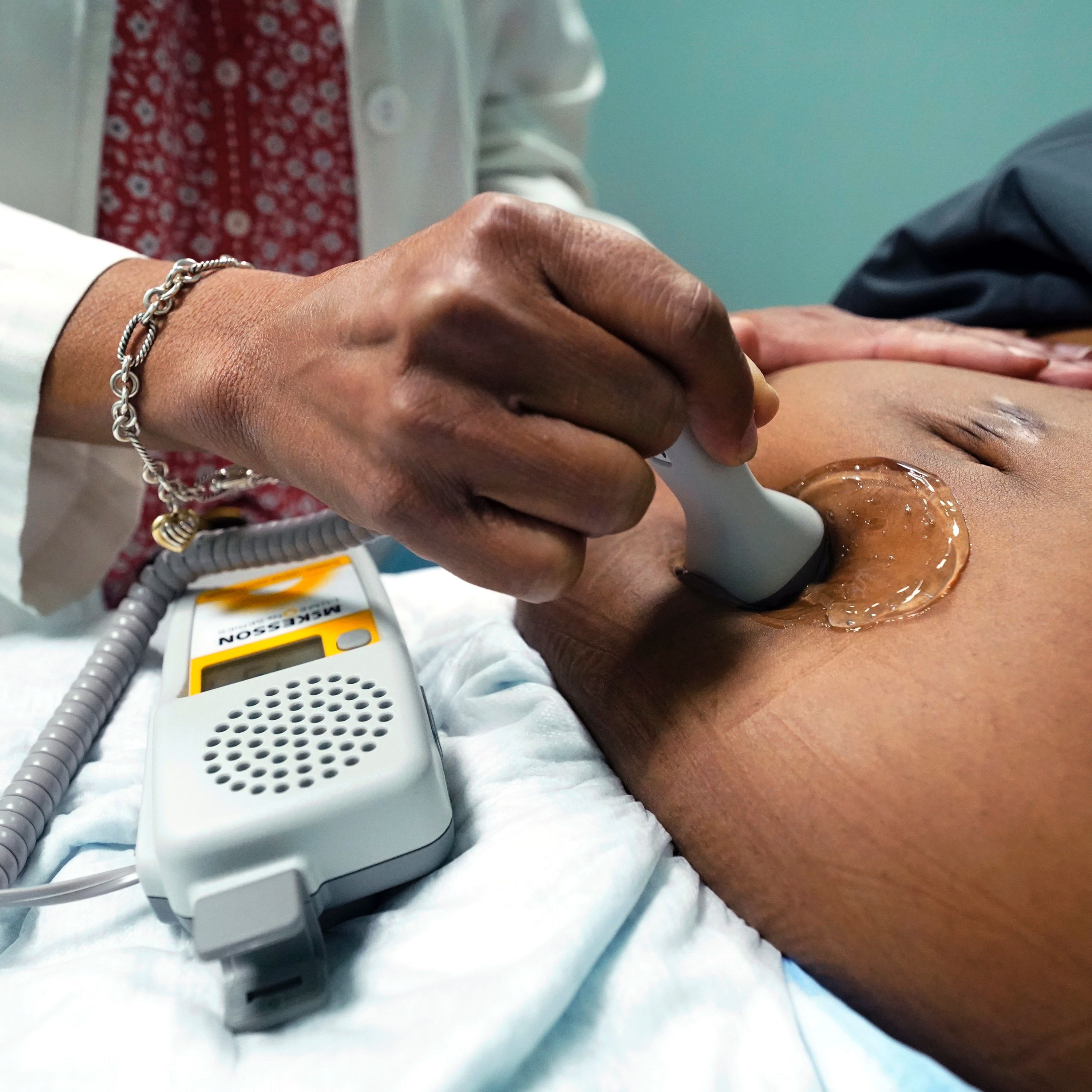 Report Warns Public Health System Faces Deep Cuts — AURN News cover
