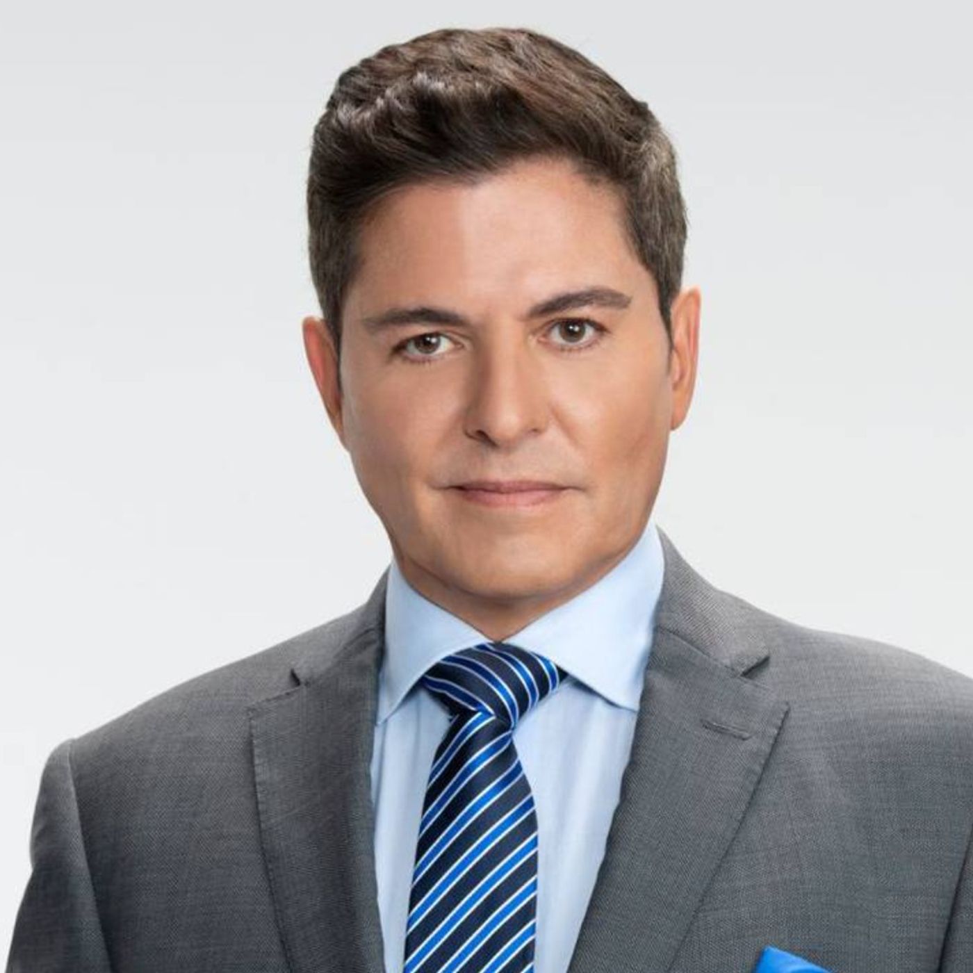 EL NIÑO BONITO QUE APRENDIÓ A LA MALA- Ernesto Laguardia