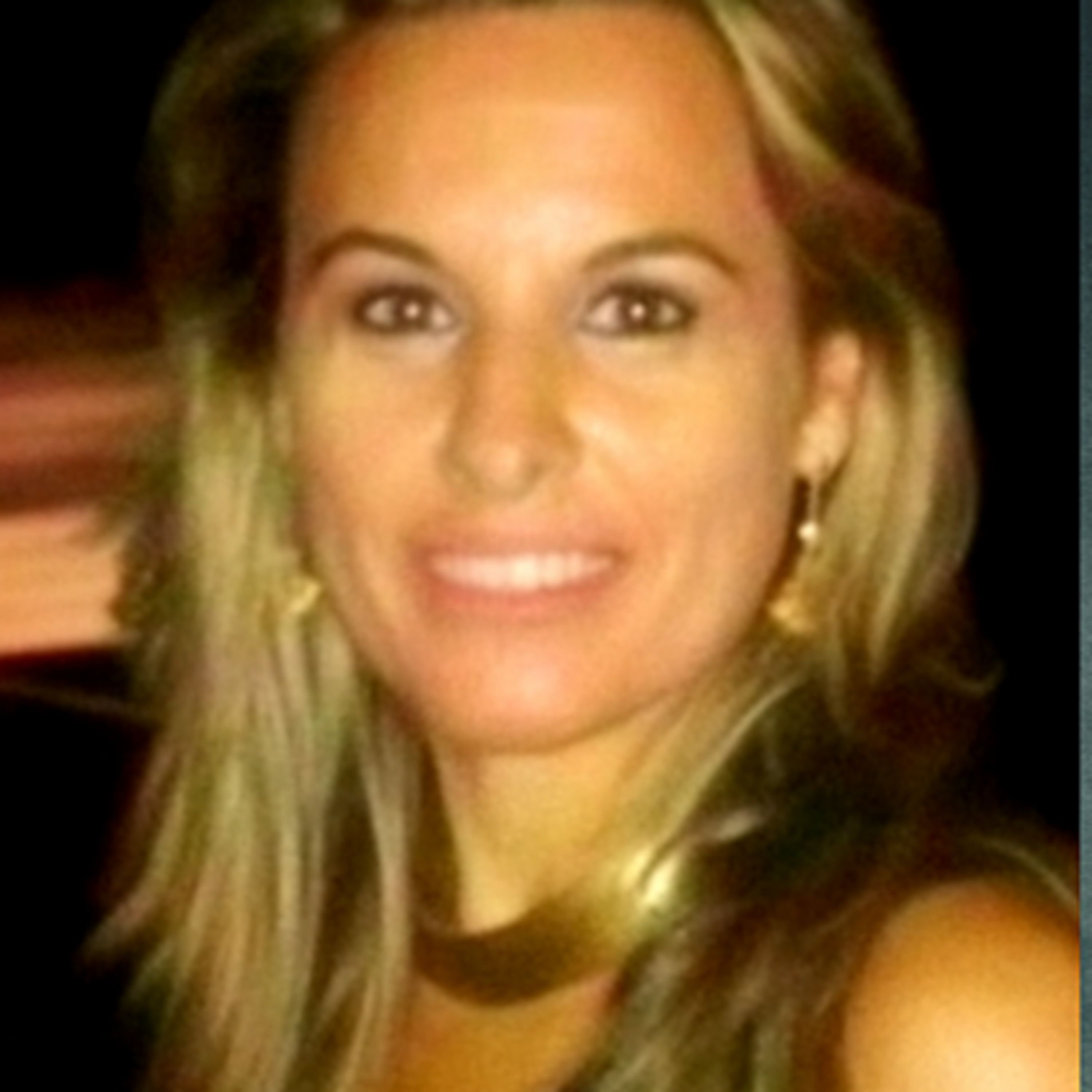 Cuando el enemigo vive a dos casas de ti : el caso de Manuela Chavero