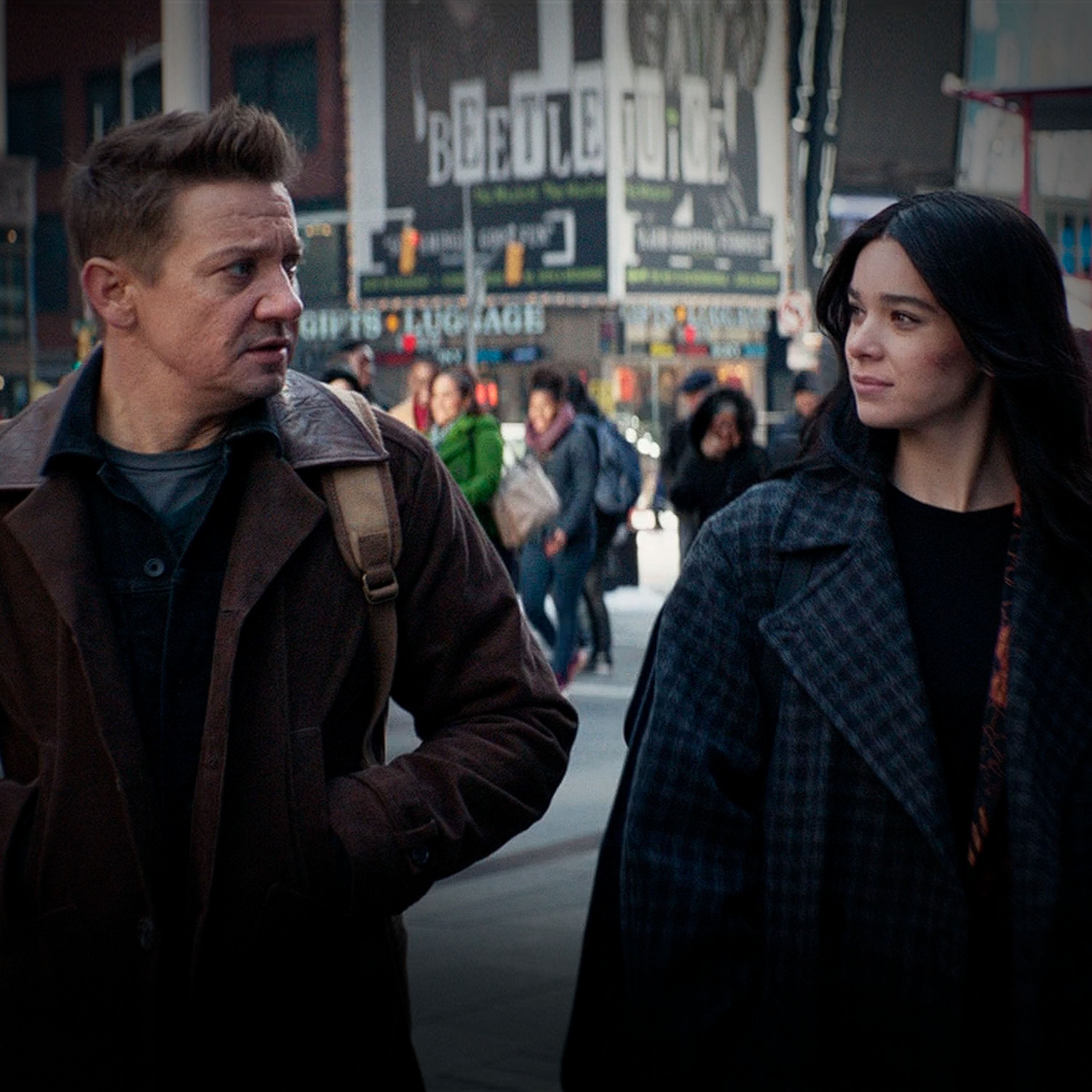 95 - Hawkeye, E01: ‘Nunca conozcas a tus héroes’ & E02: ‘Escondidas’ episode artwork