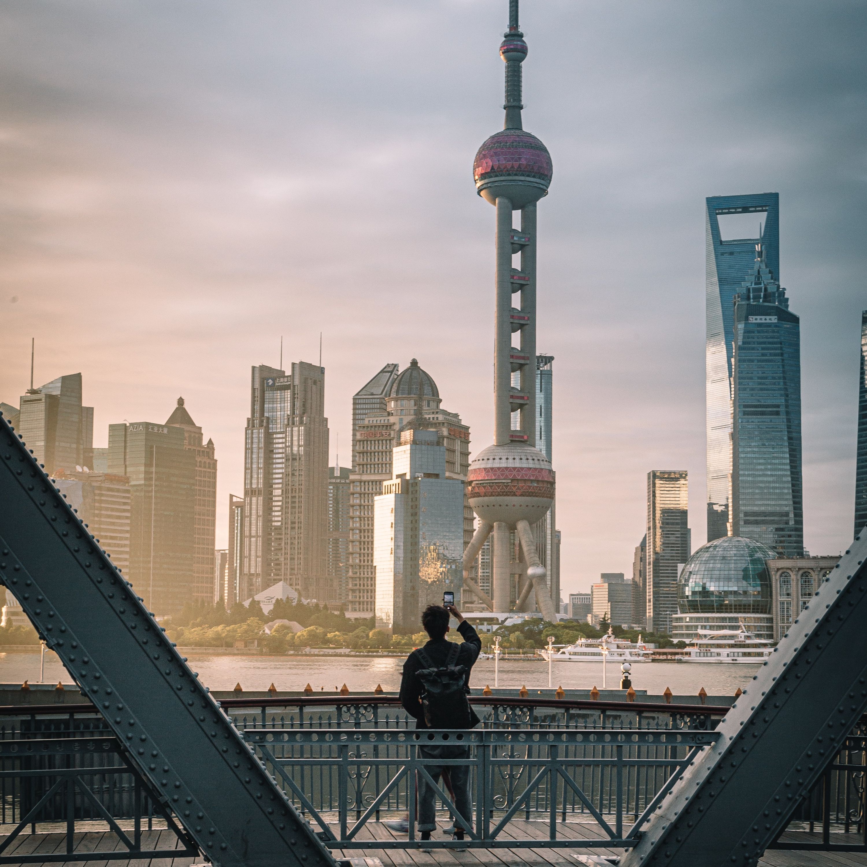 #104 A Conversation about Christians in China