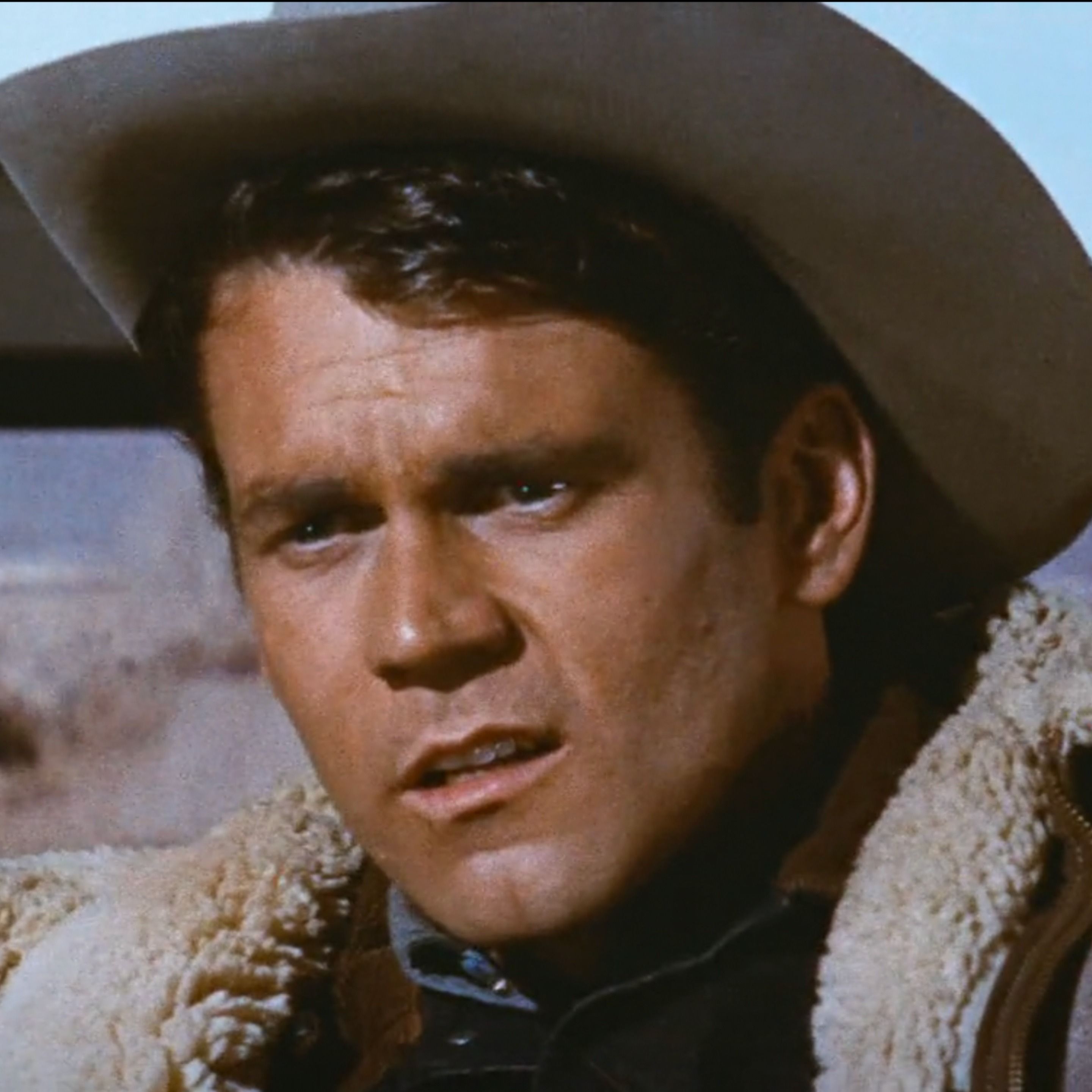 Episode 200 - Bus Stop (with Lewis Wride & Christof)