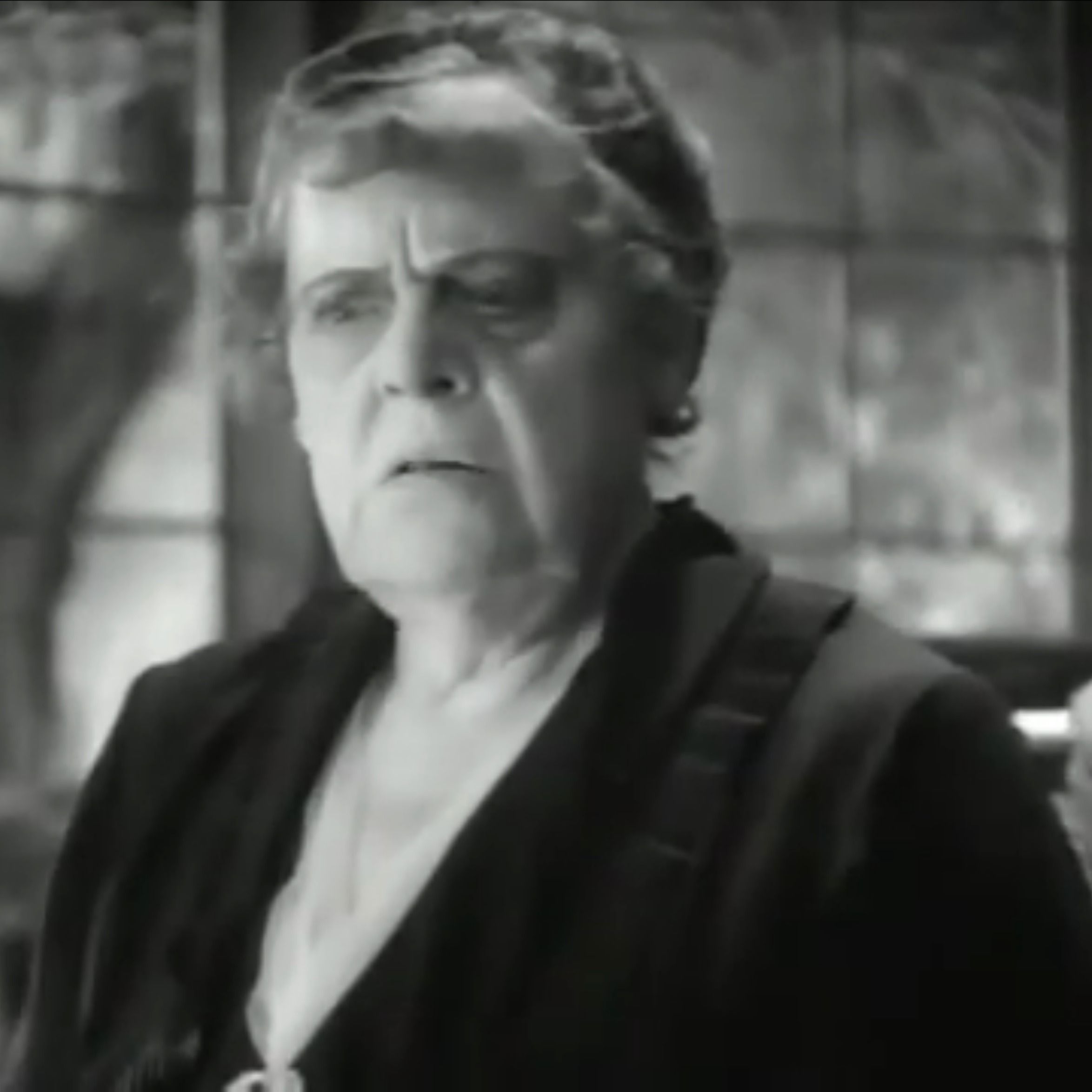 Episode 223 - Emma (with BabyClyde) Episode 223 - Emma (with BabyClyde)