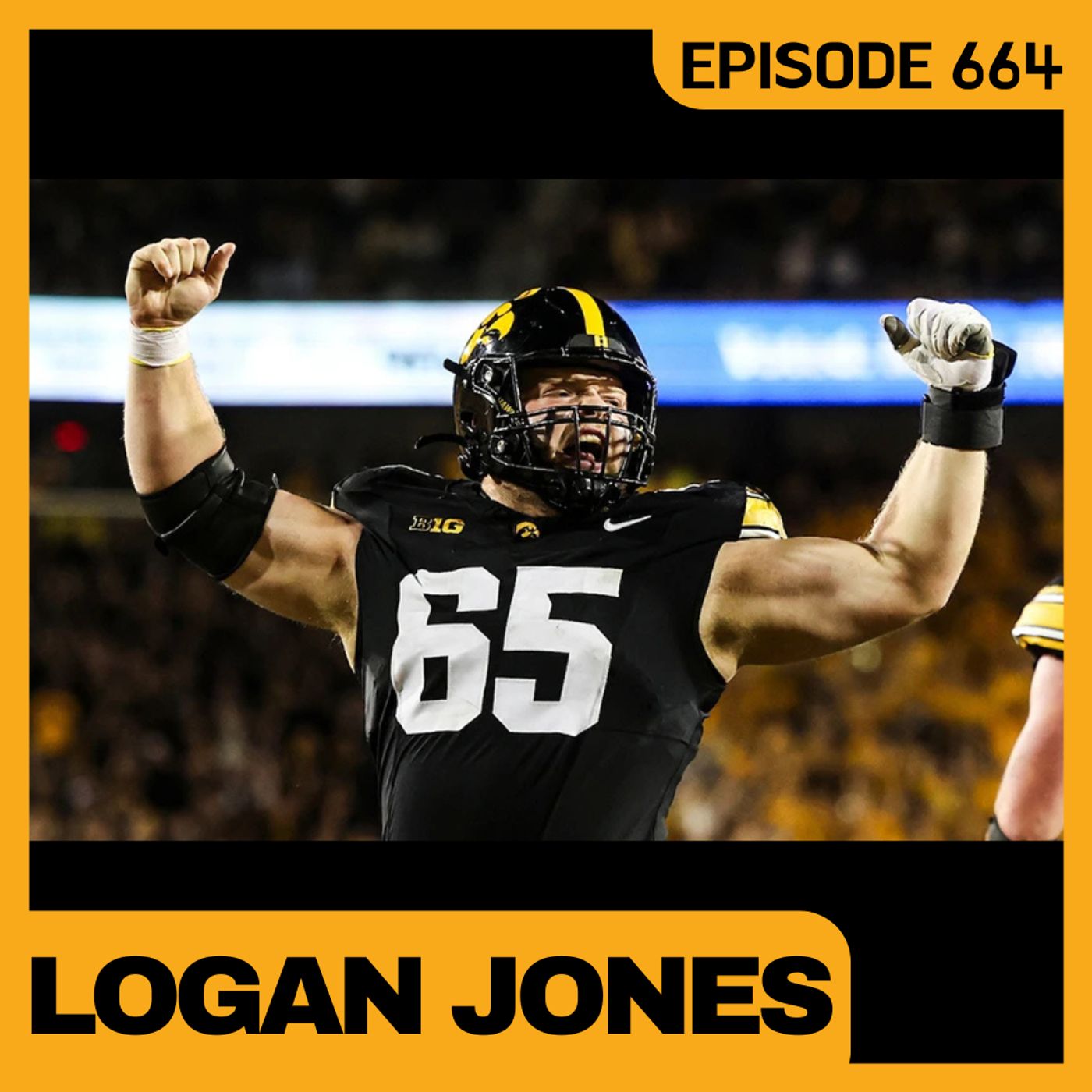 Hawkeye Center Logan Jones | WUW 664