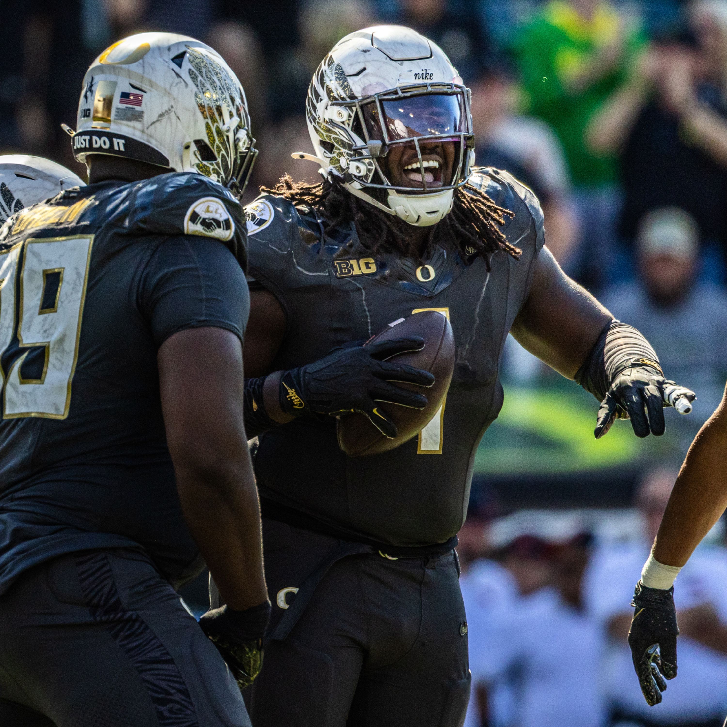 Previewing and Predicting No. 6 Oregon vs. Wisconsin With Evan Flood