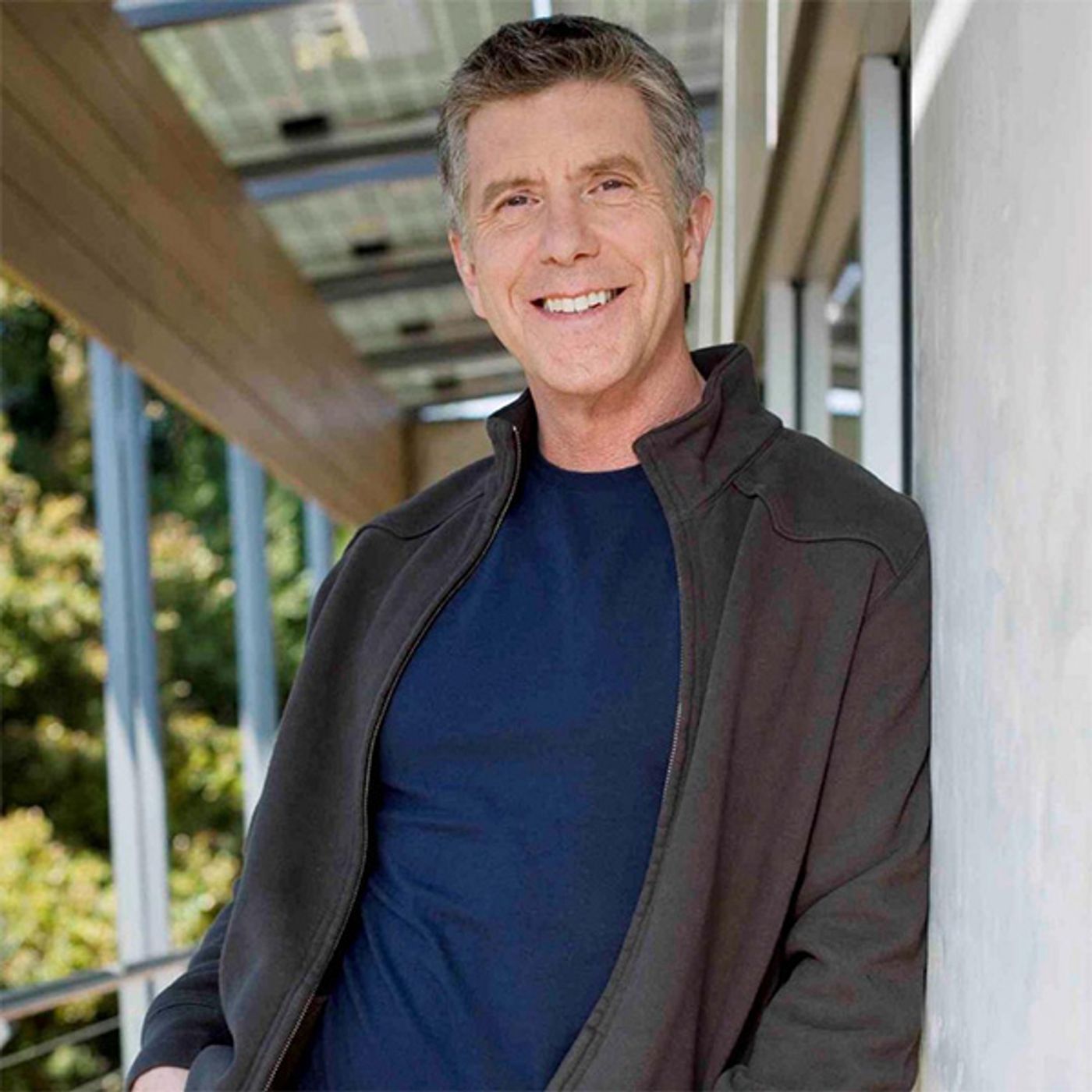 TOM BERGERON, the former host of "Dancing With The Stars", "Hollywood Squares" and "America's Funniest Home Videos" is on the OTHER side of the microphone as our guest on this episode of The Approach Shot TOM BERGERON, the former host of "Dancing With The Stars", "Hollywood Squares" and "America's Funniest Home Videos" is on the OTHER side of the microphone as our guest on this episode of The Approach Shot
