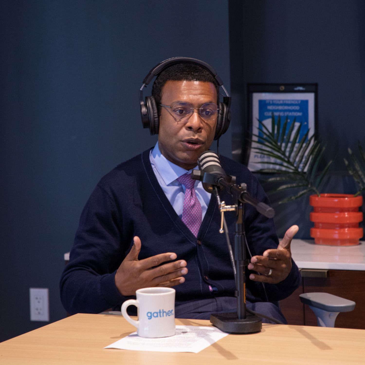 Unfiltered w/Bob Z S1 E9 An Unfiltered Conversation with the Mayor of Norfolk, Virginia Unfiltered w/Bob Z S1 E9 An Unfiltered Conversation with the Mayor of Norfolk, Virginia