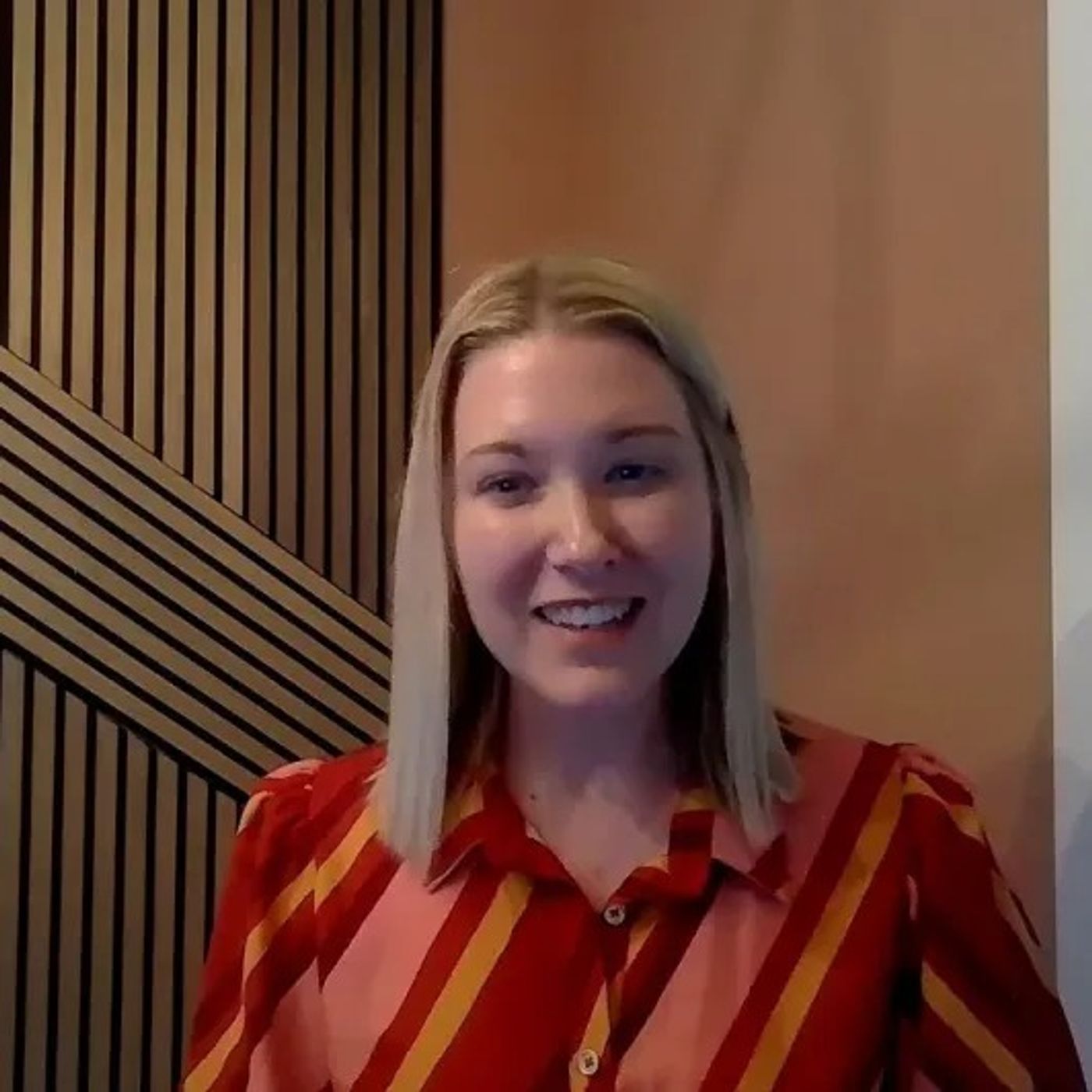 Elle Benson discusses the science of happiness, importance of gratitude, novelty, and relationships