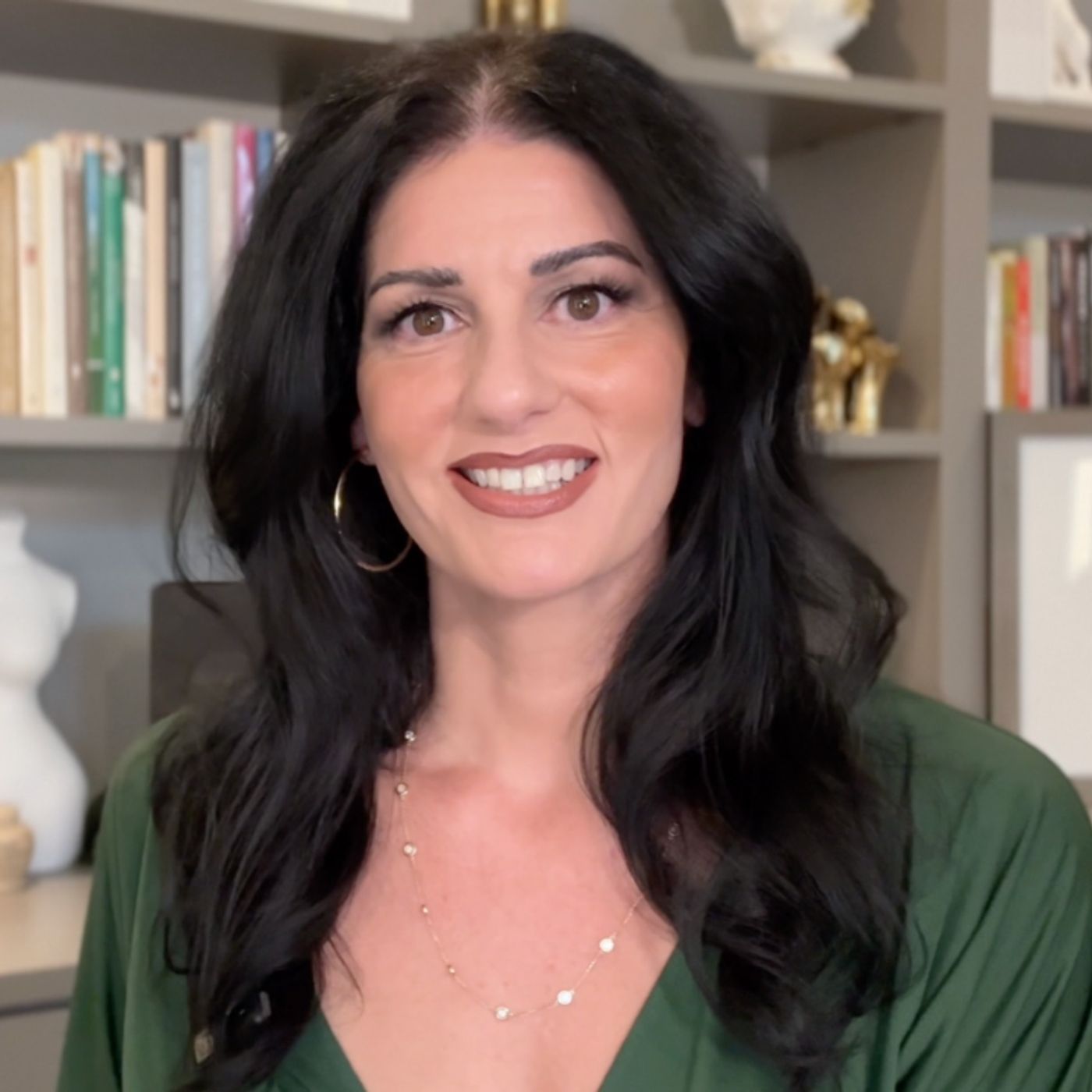 Must Have Contract Clauses for Wedding Planners