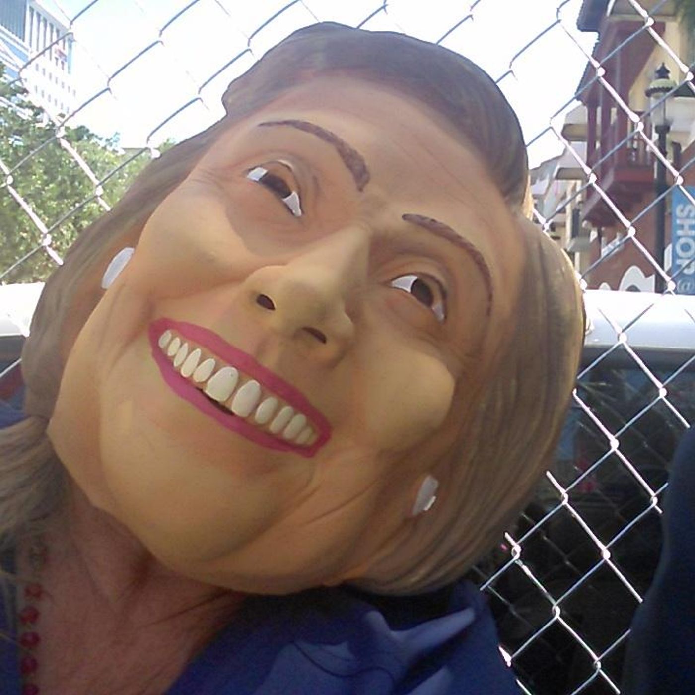 The Curious Case of the Russian Flash Mob at the West Palm Beach Cheesecake Factory